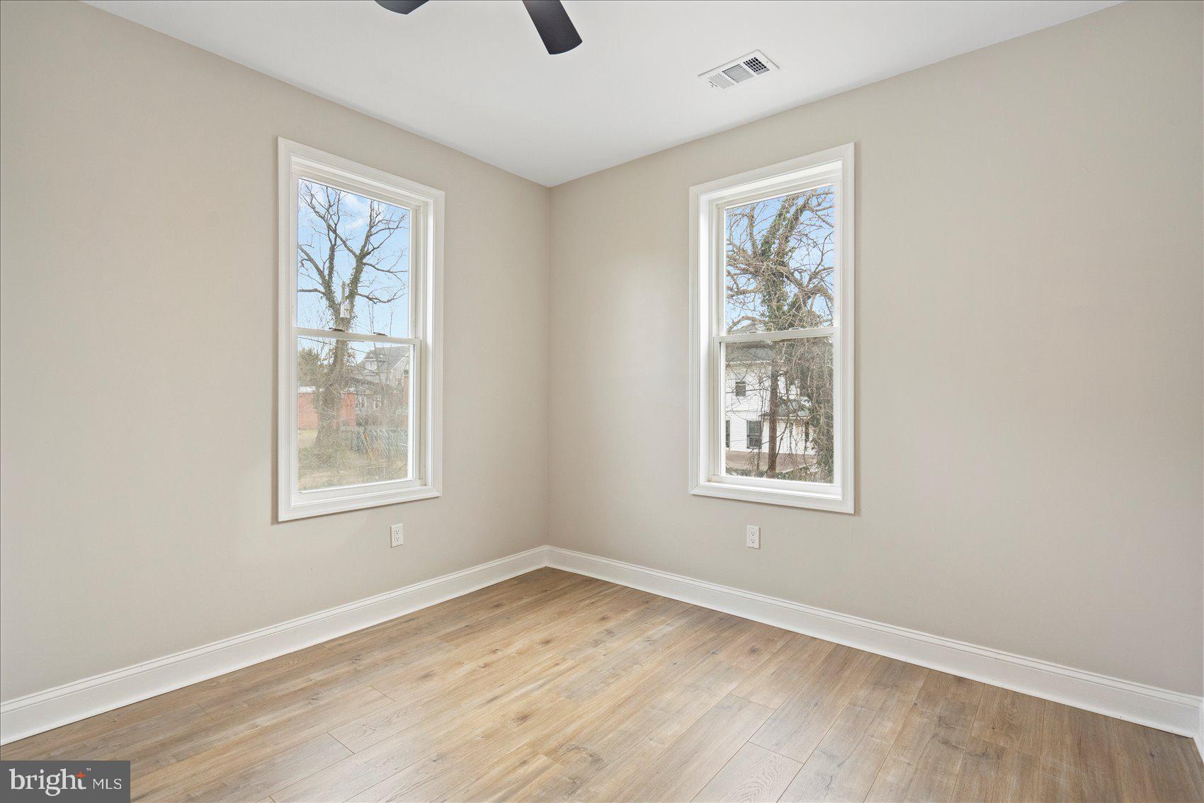 FOREST PARK - Residential