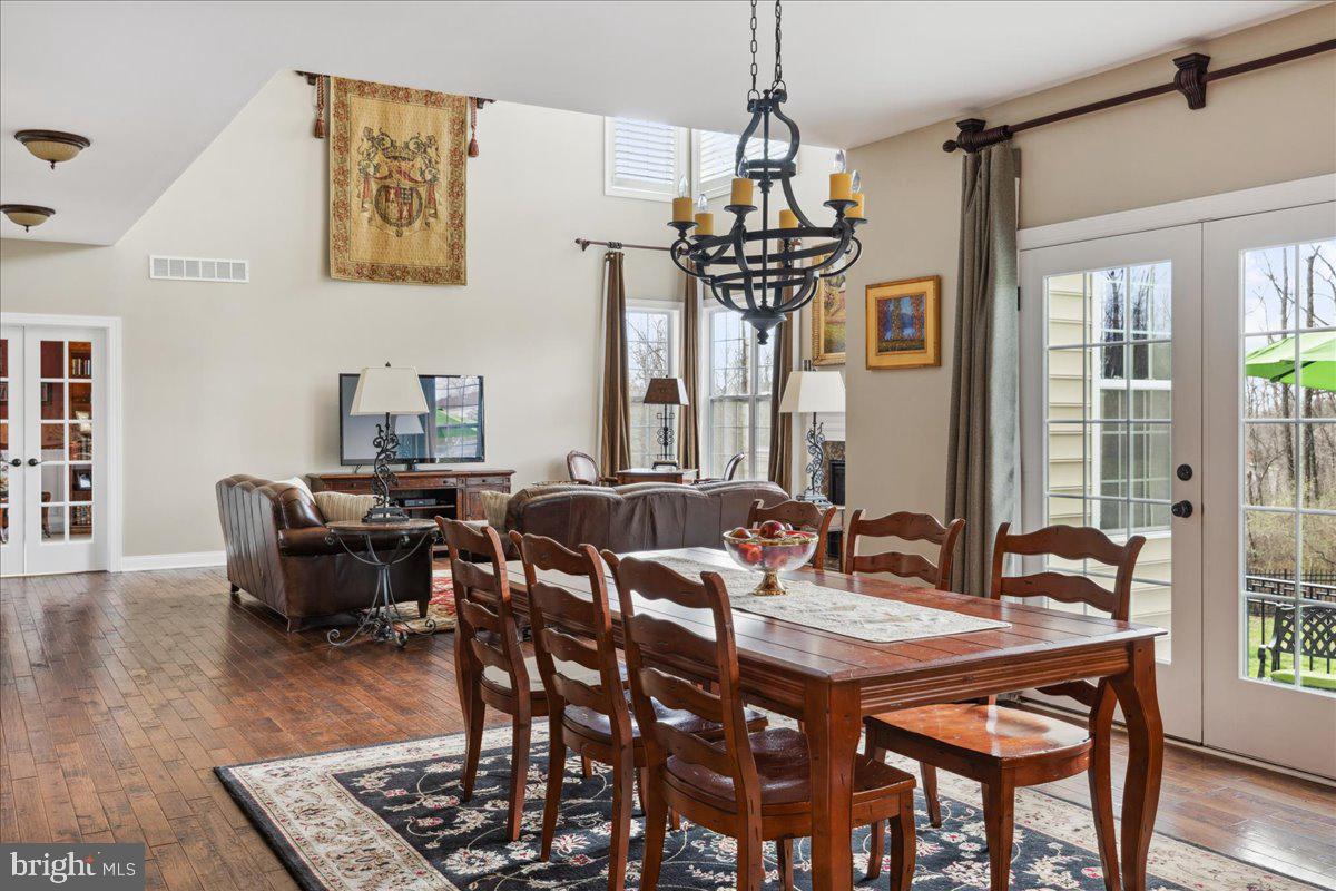 ESTATES AT HILLTOWN - Residential