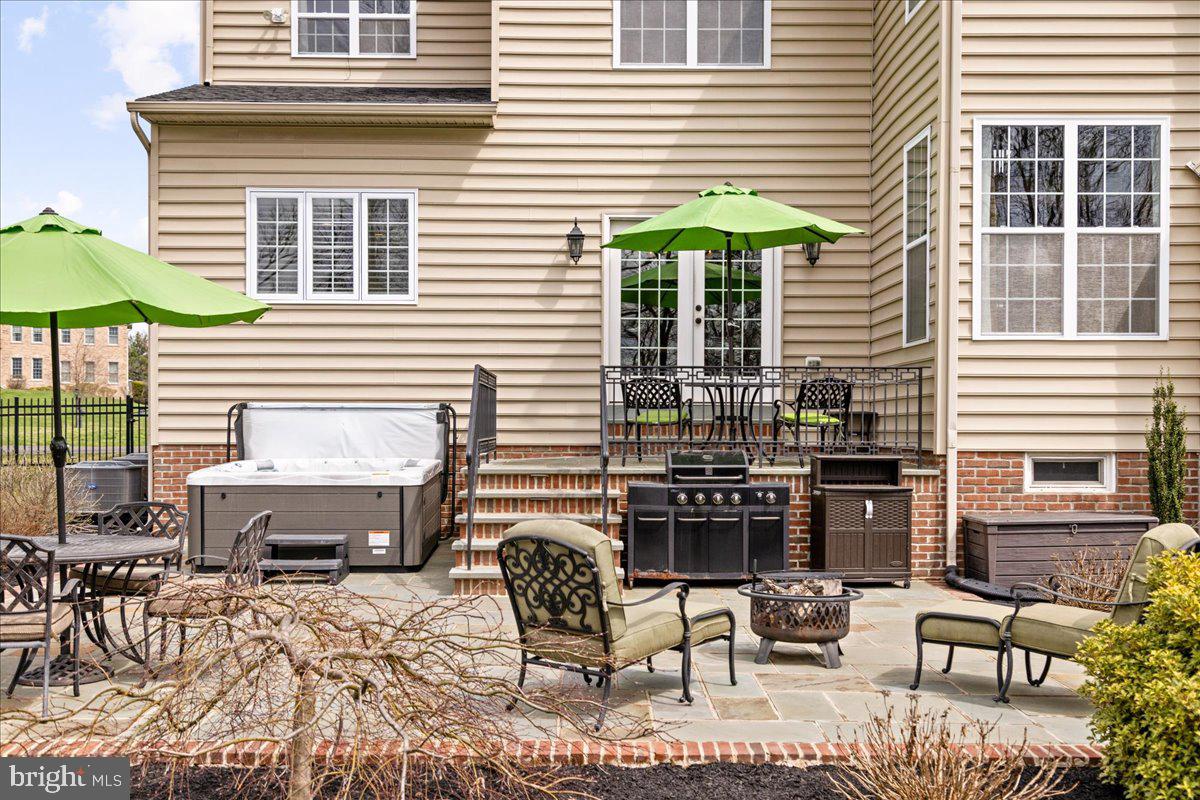 ESTATES AT HILLTOWN - Residential