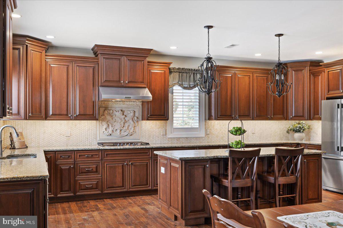 ESTATES AT HILLTOWN - Residential