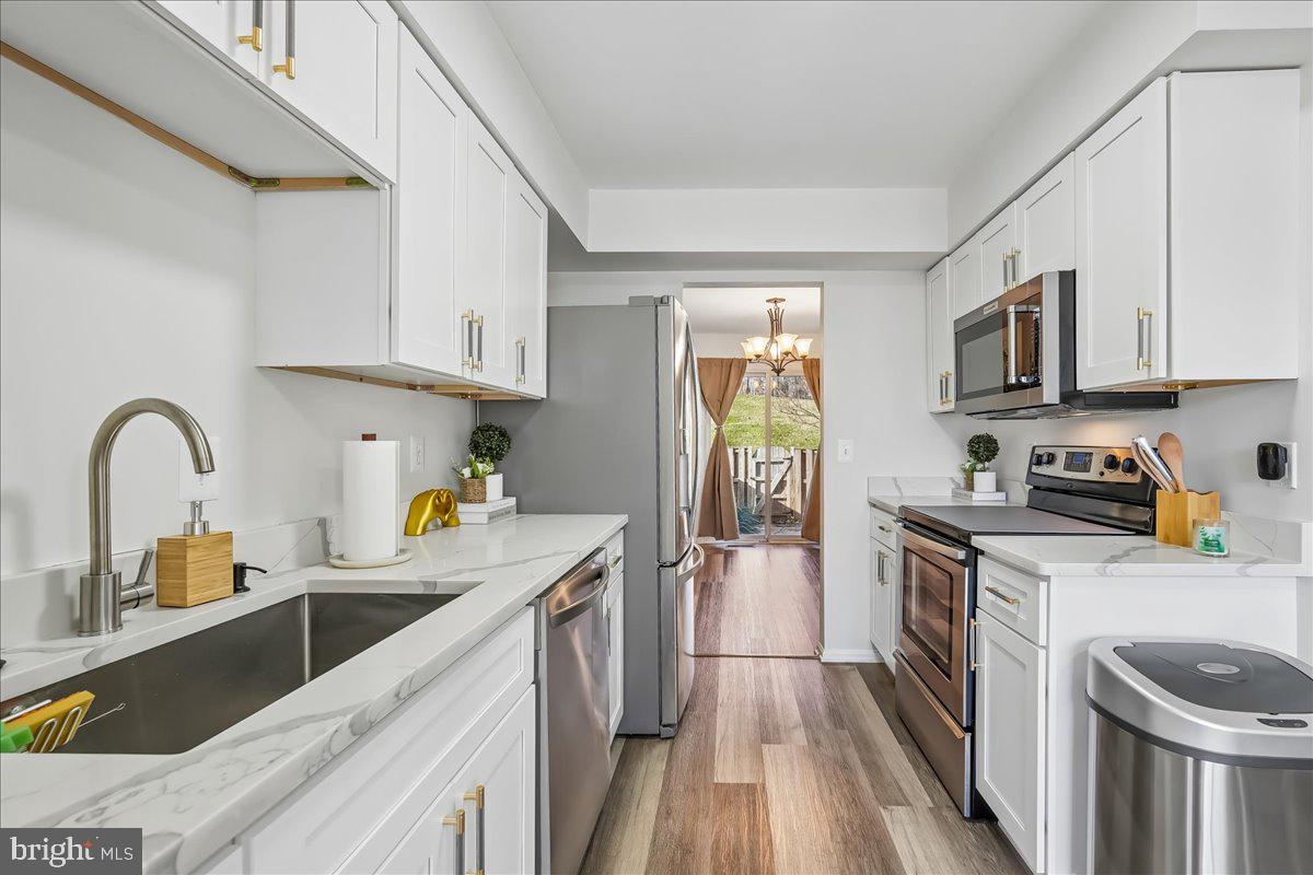 CHURCHILL TOWN - Residential