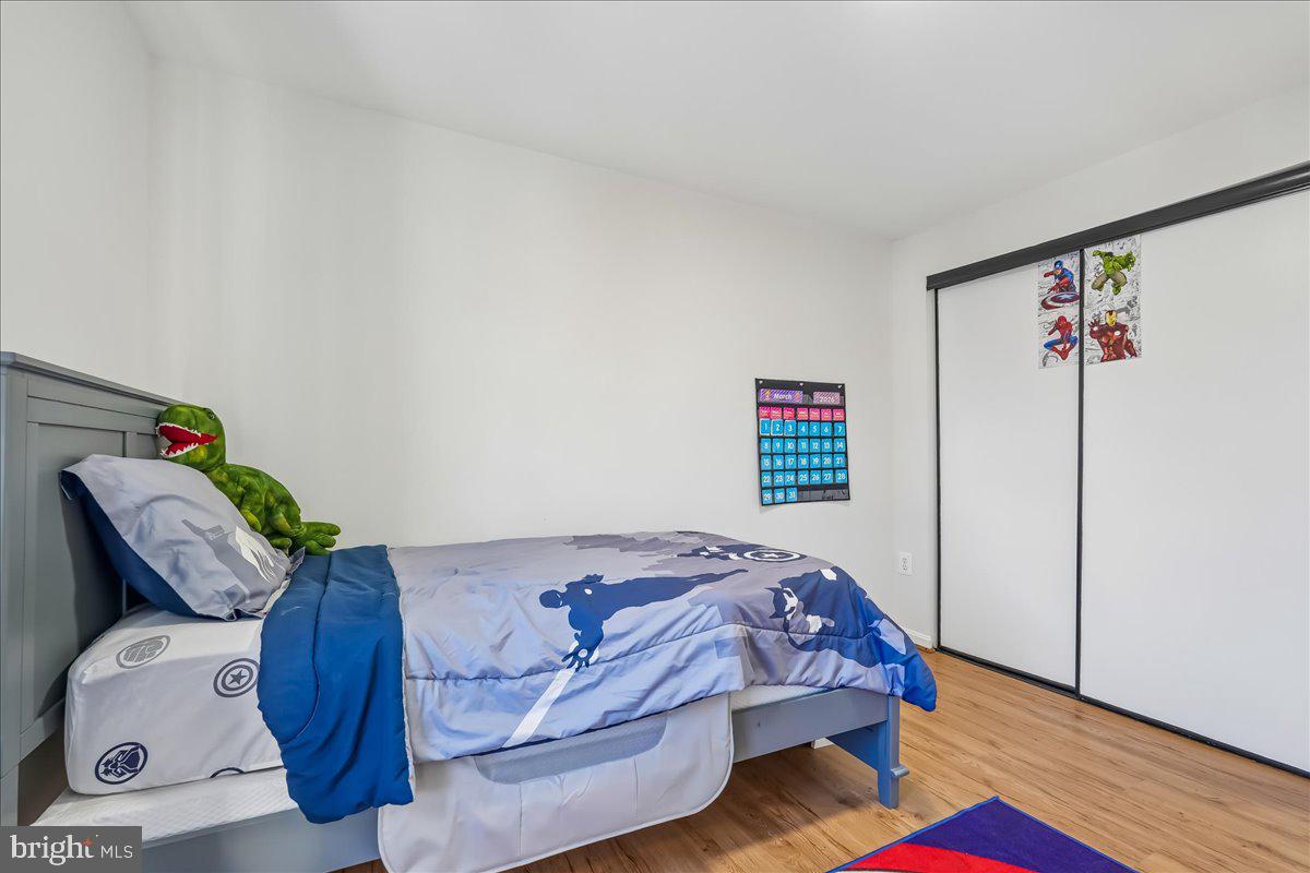 CHURCHILL TOWN - Residential