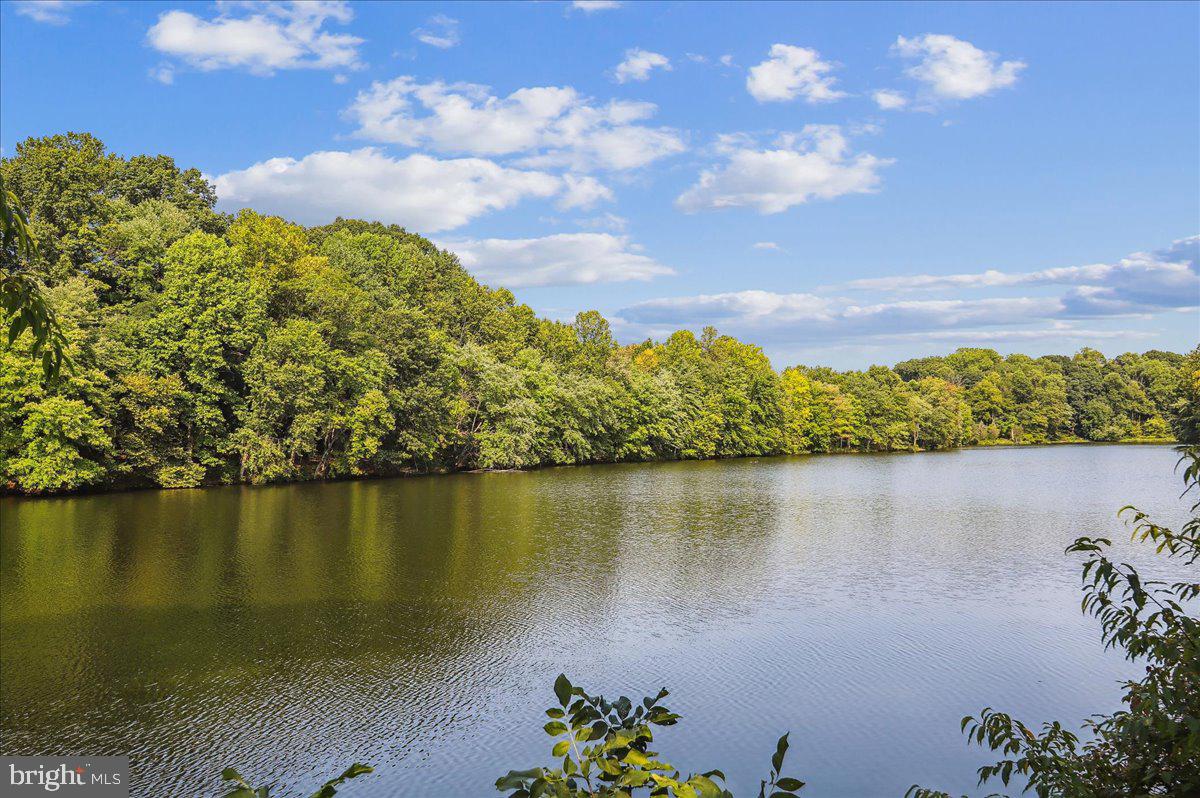 CHURCHILL TOWN - Residential