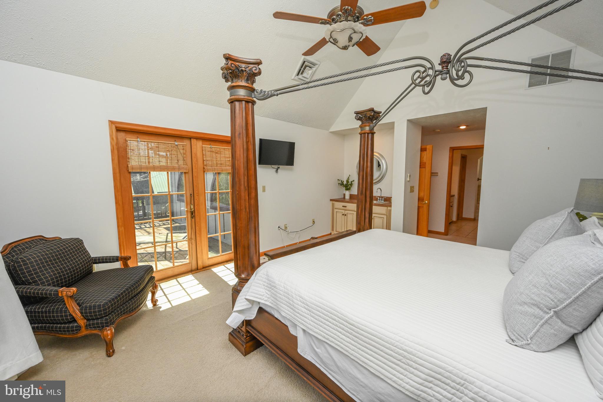 DEEP CREEK HIGHLANDS - Residential