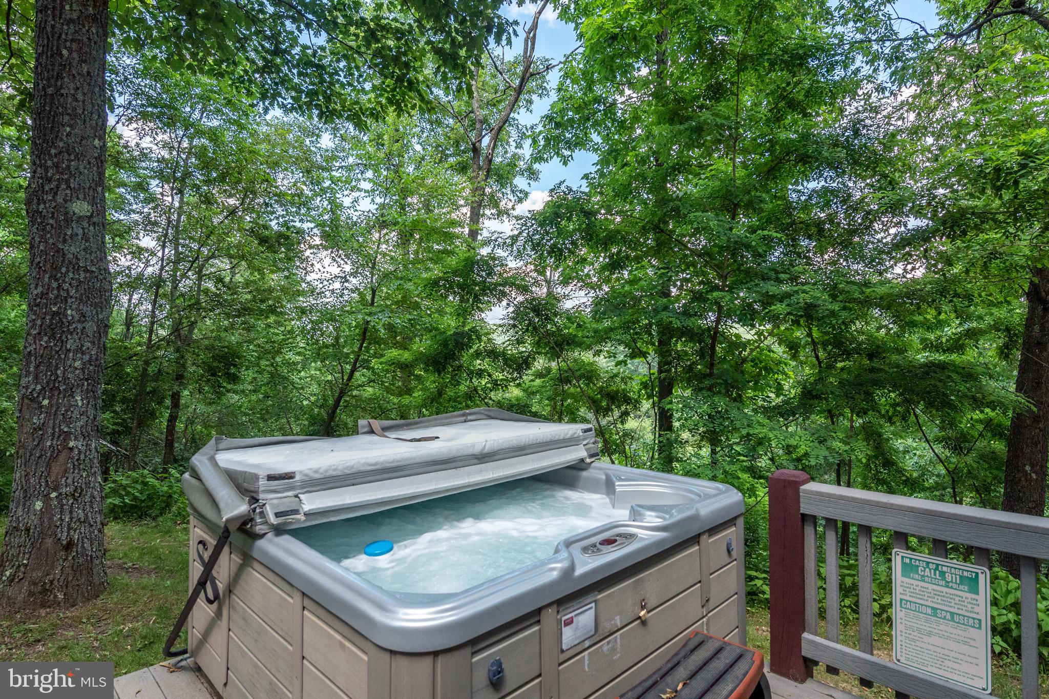 DEEP CREEK HIGHLANDS - Residential