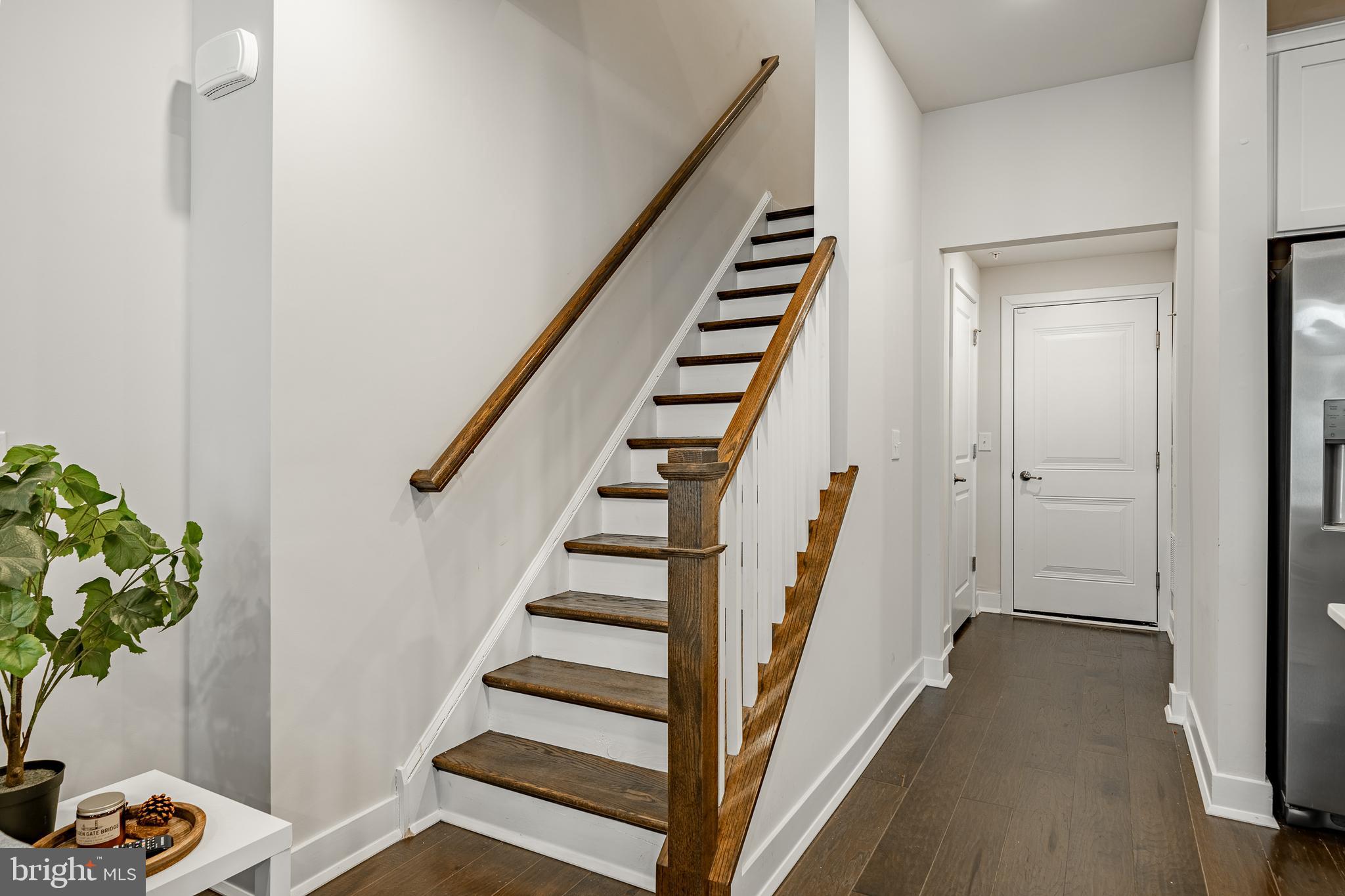 STEELPOINTE - Residential