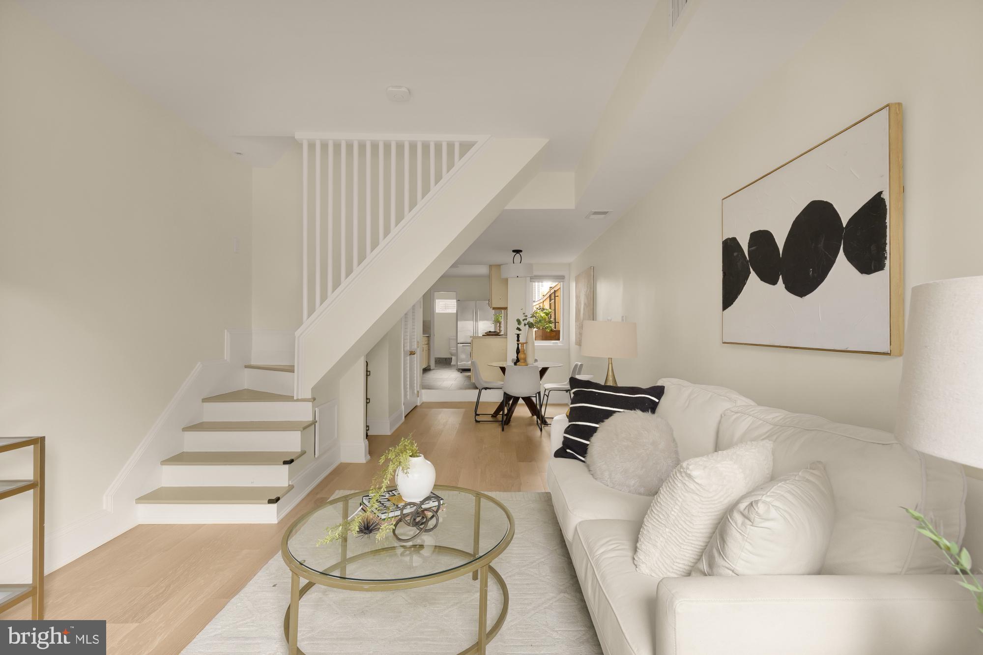 OLD TOWN ALEXANDRIA - Residential