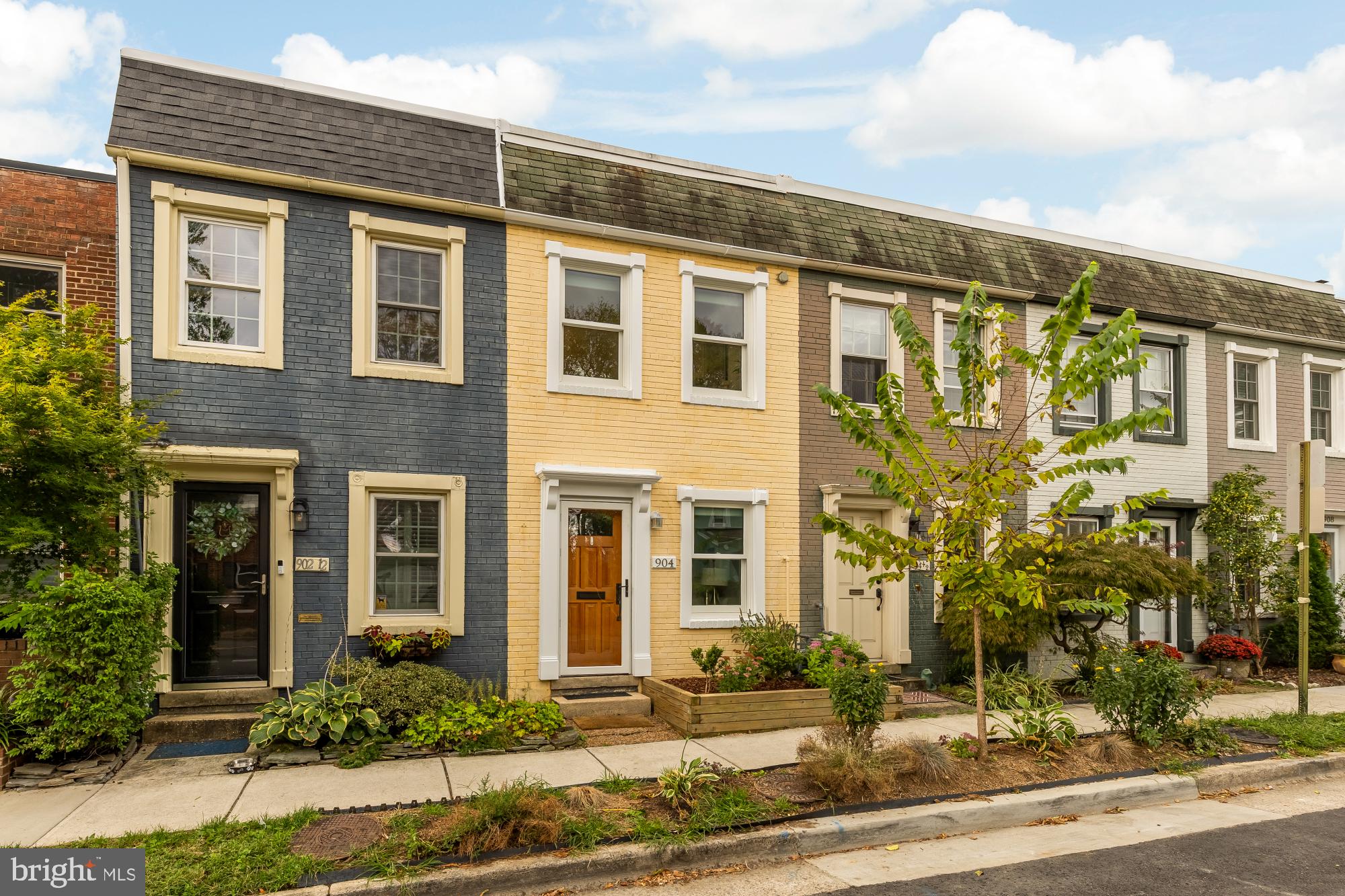 OLD TOWN ALEXANDRIA - Residential