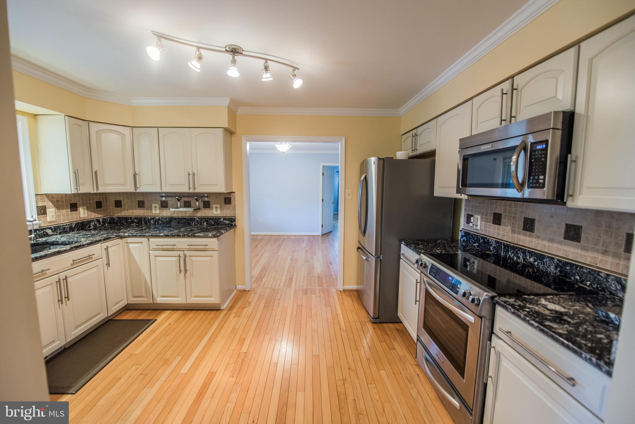 EASTLAND - Residential