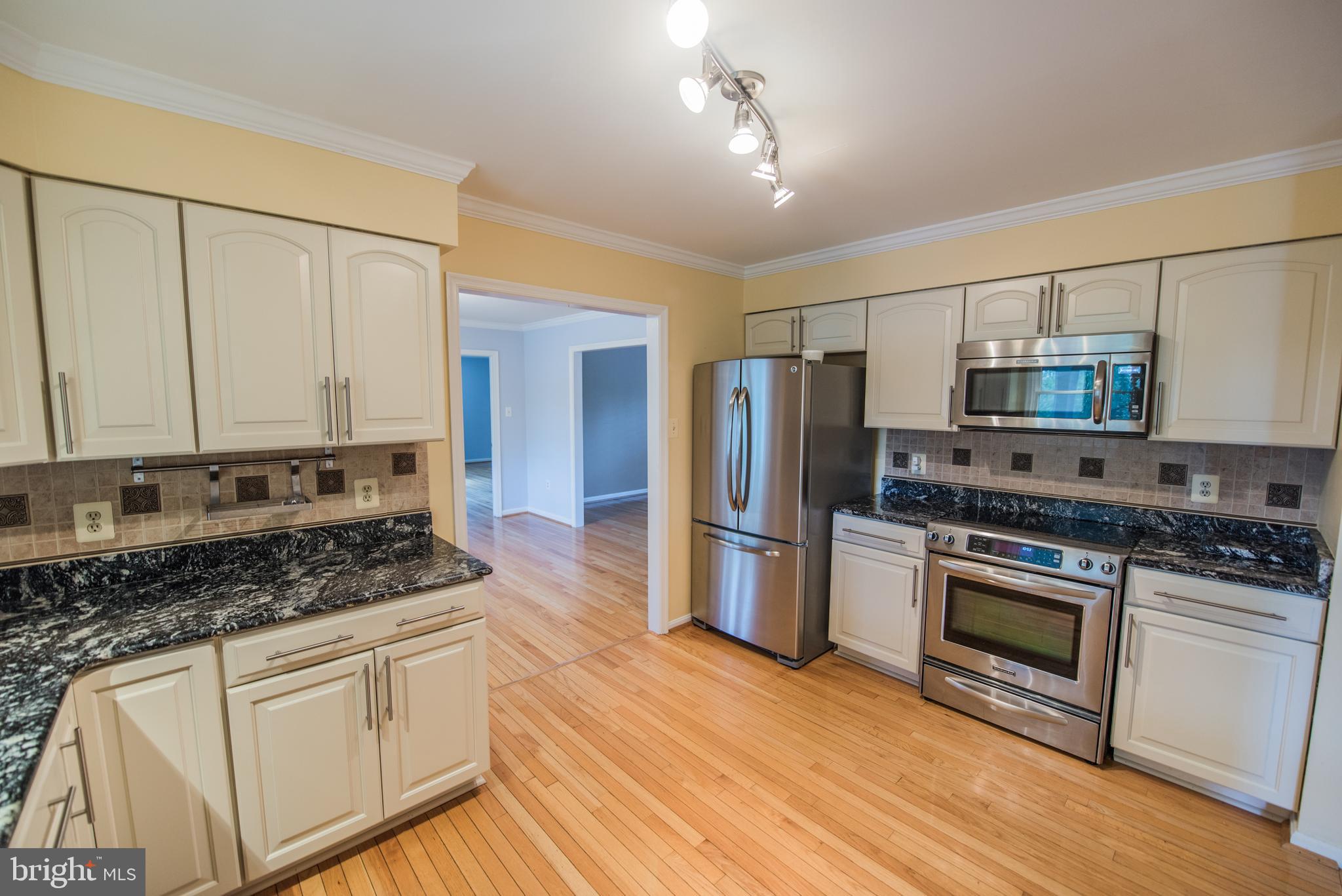 EASTLAND - Residential