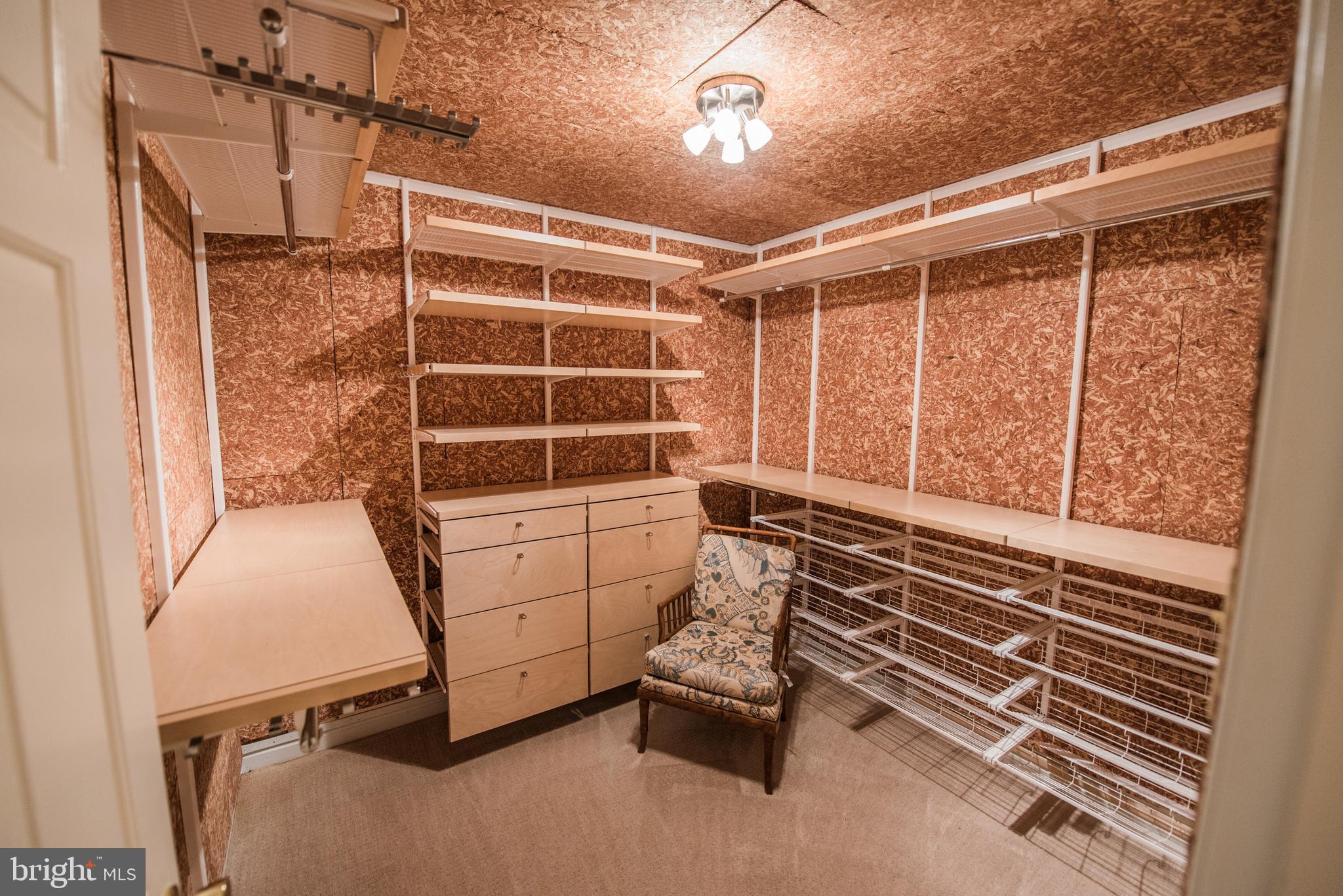 EASTLAND - Residential