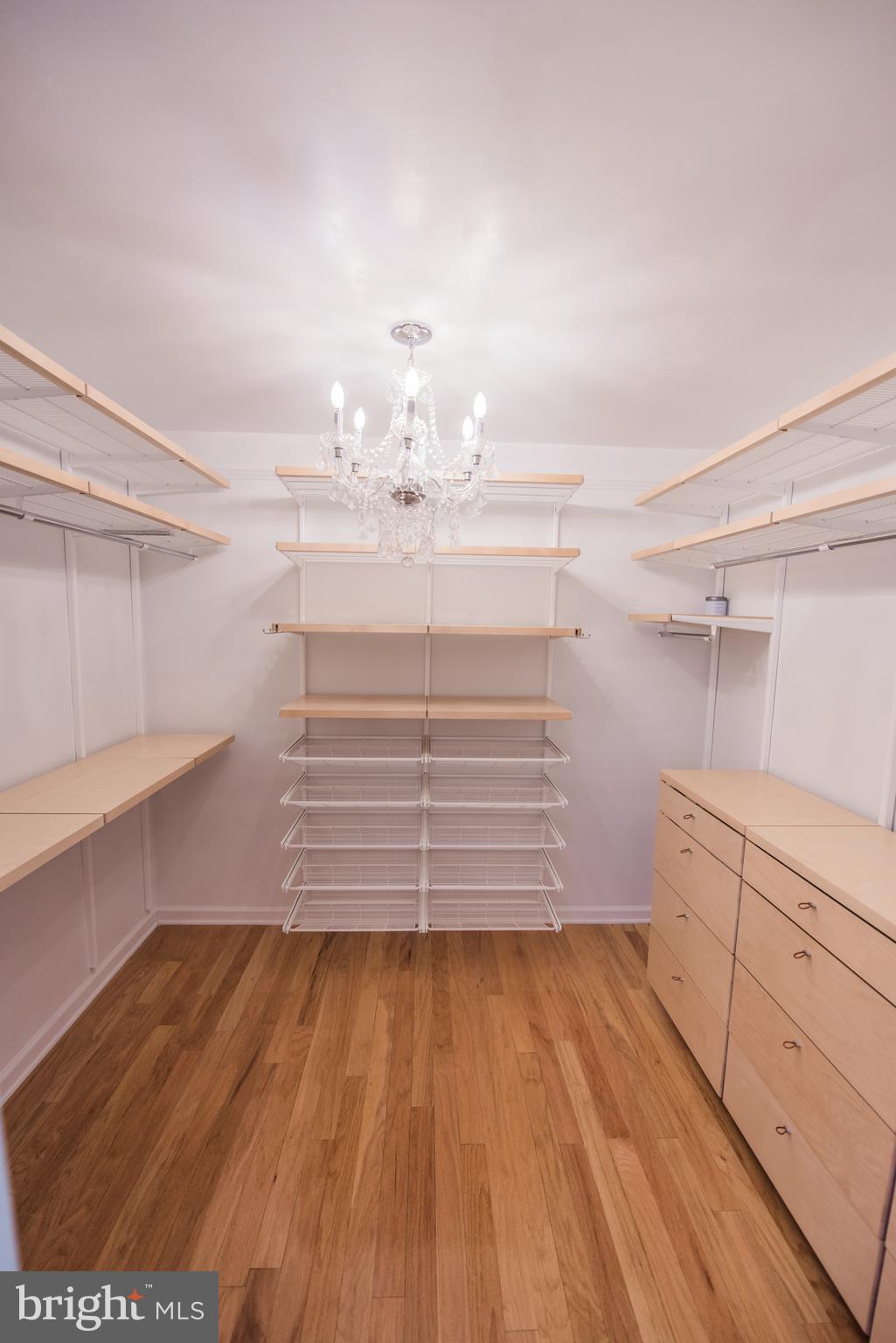 EASTLAND - Residential