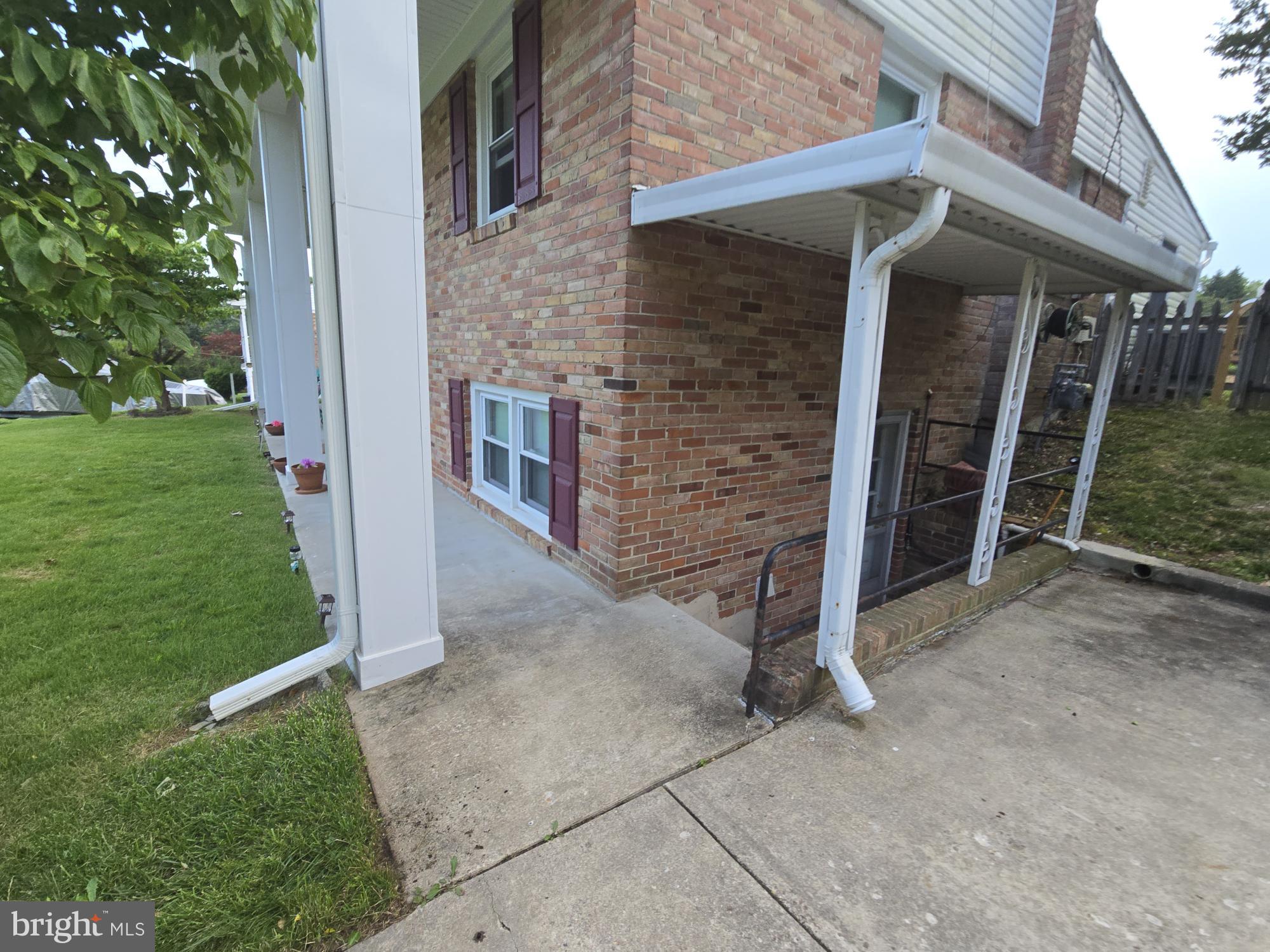 BROOKE JANE MANOR - Residential