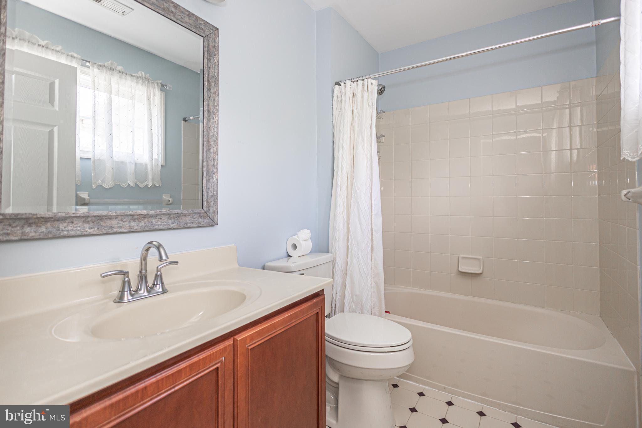 DEVONSHIRE ESTATES - Residential