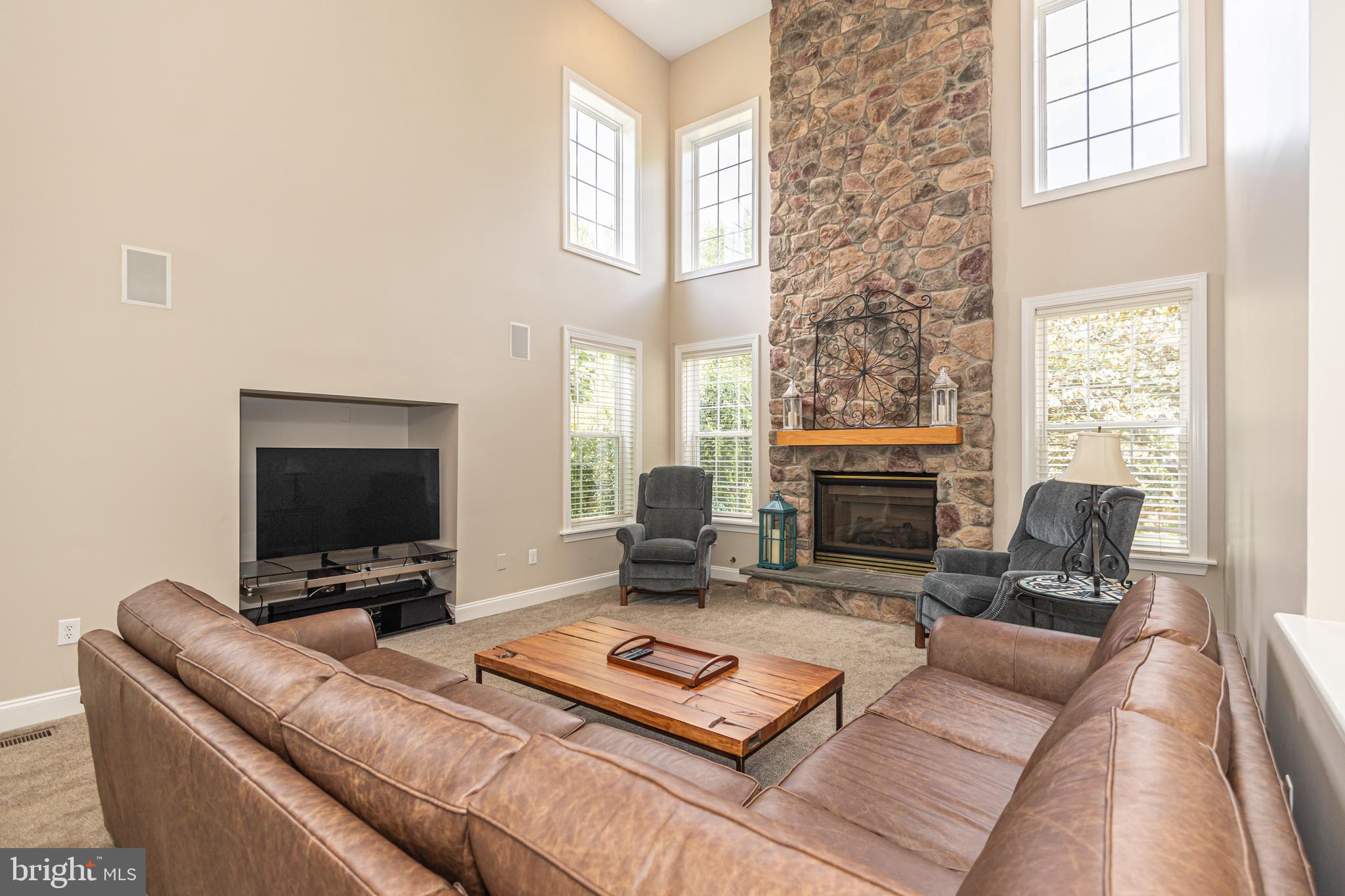 DEVONSHIRE ESTATES - Residential