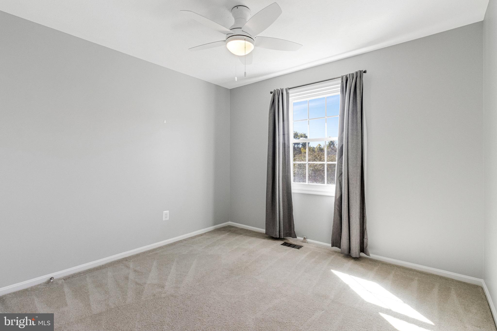 MILL CREEK SOUTH - Residential Lease