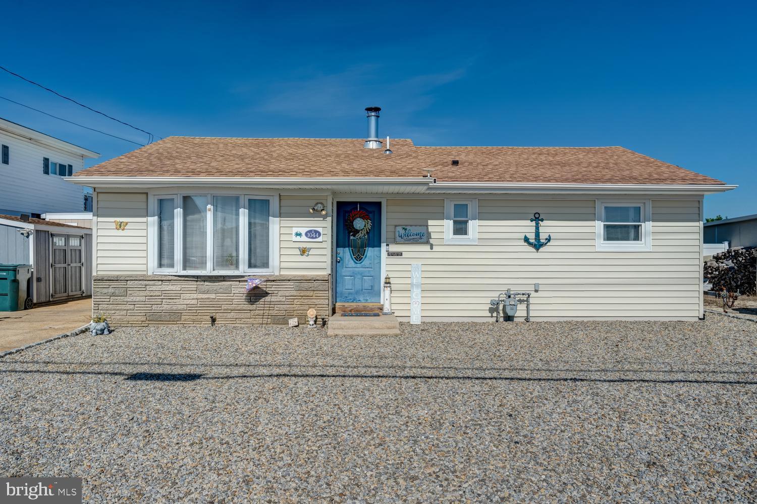 1044 RADIO ROAD