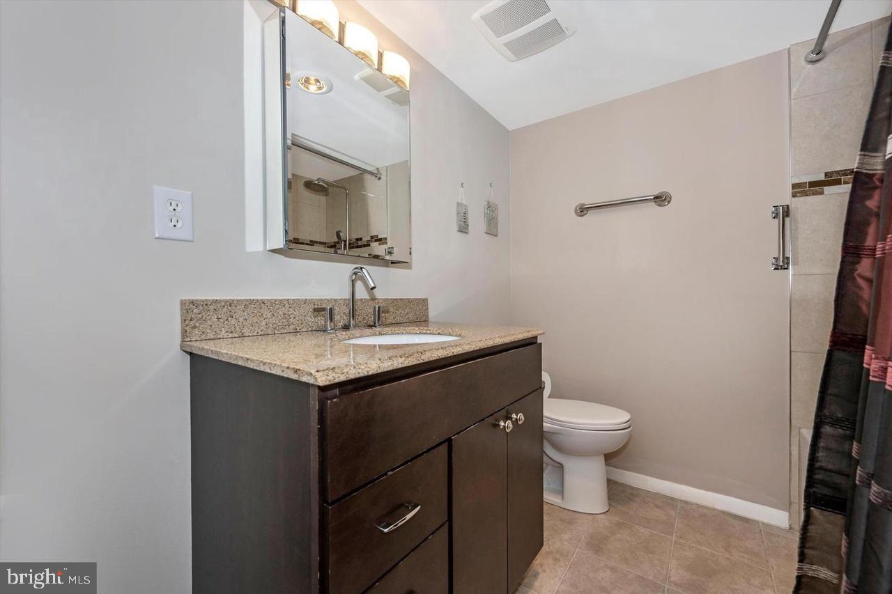 HYDE PARK - Residential