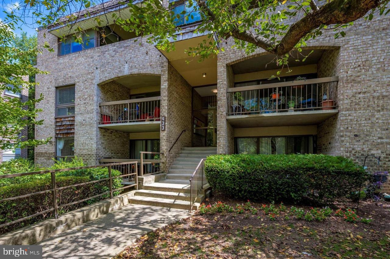 HYDE PARK - Residential