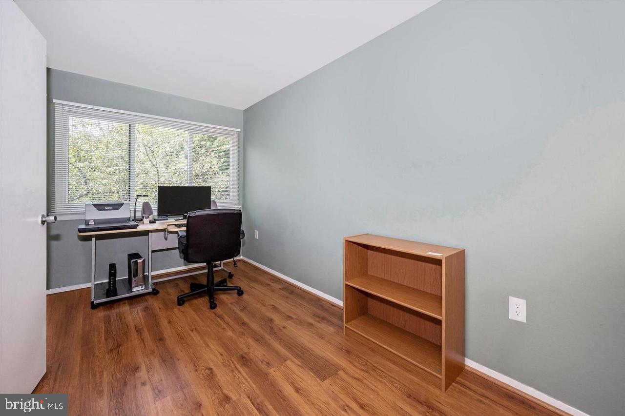 HYDE PARK - Residential