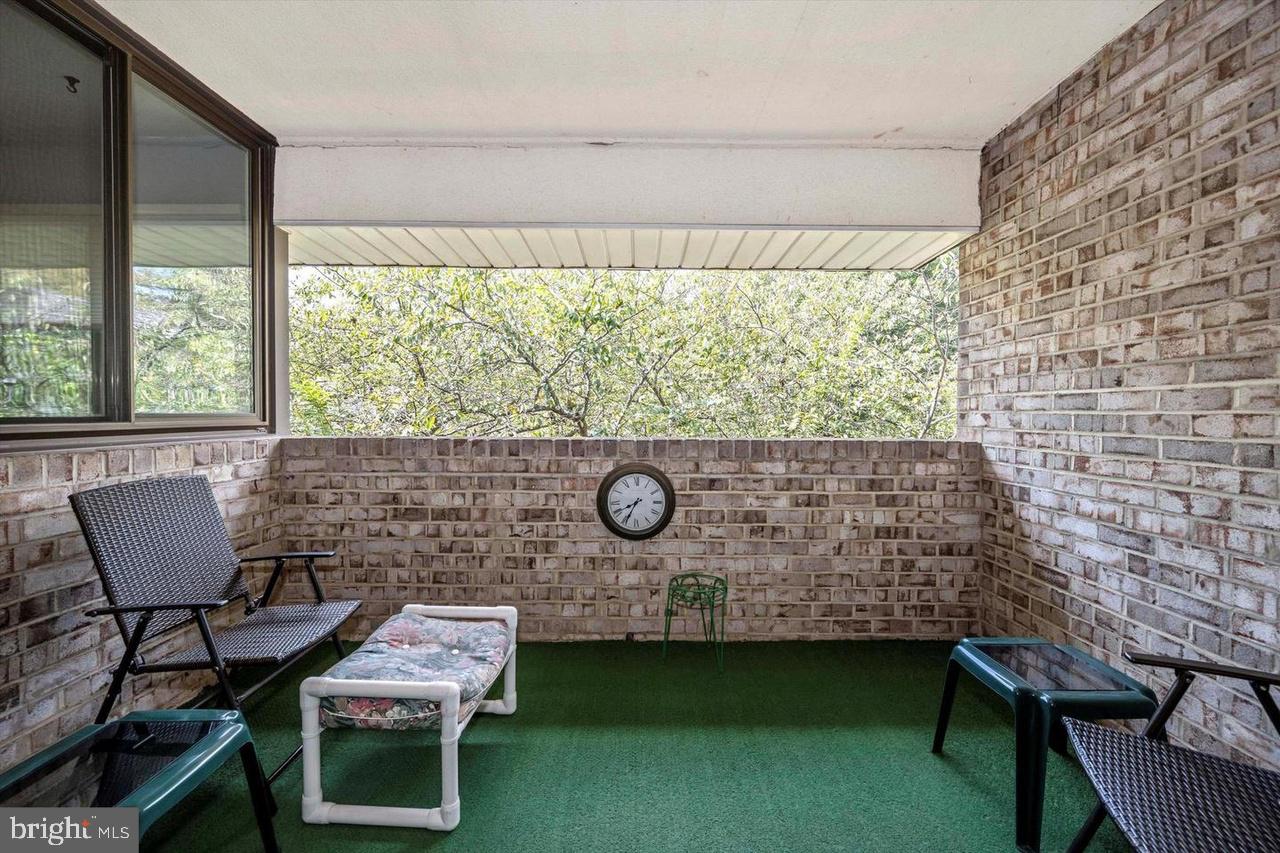 HYDE PARK - Residential