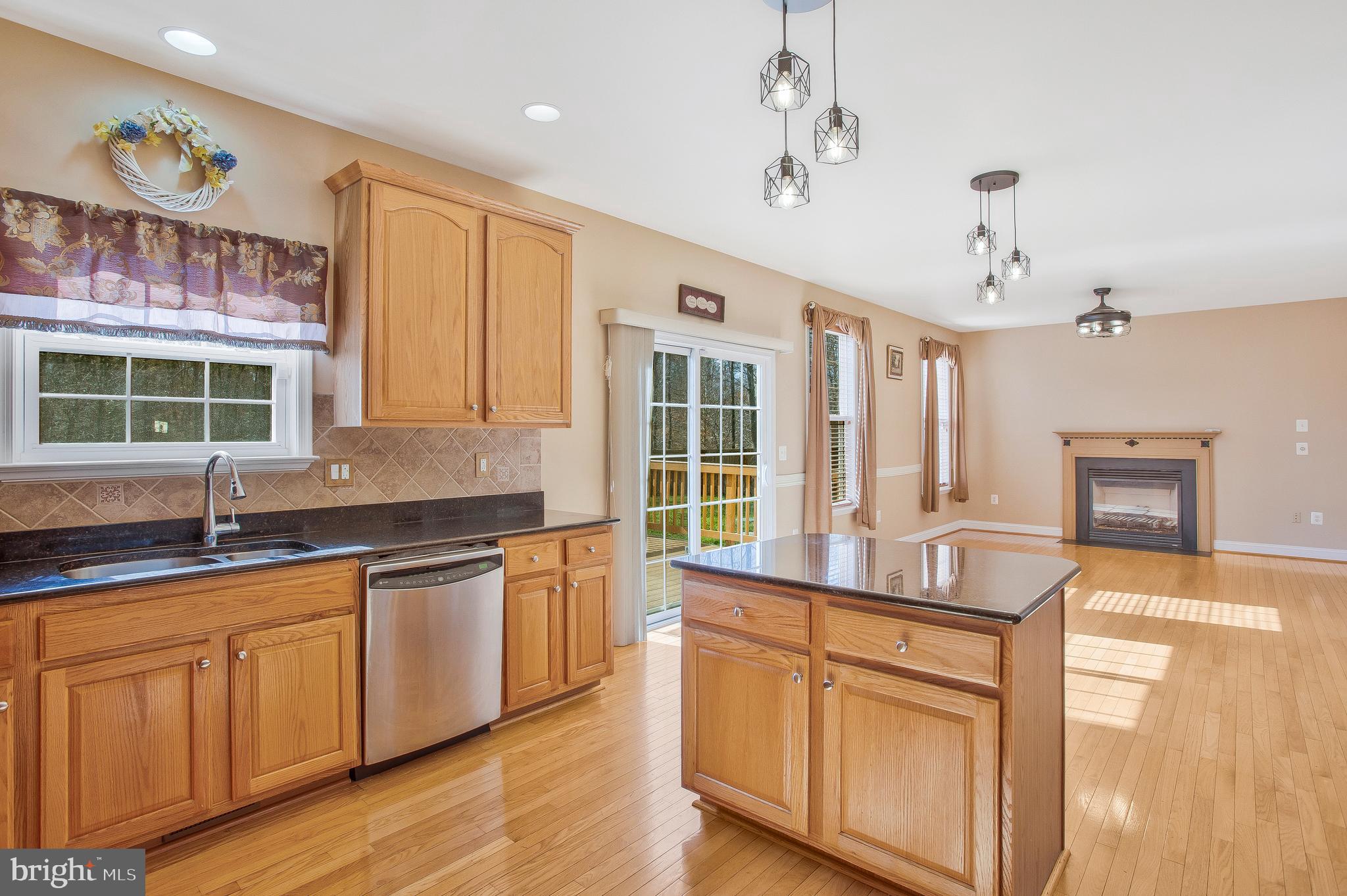 BROOKS KNOLLS - Residential