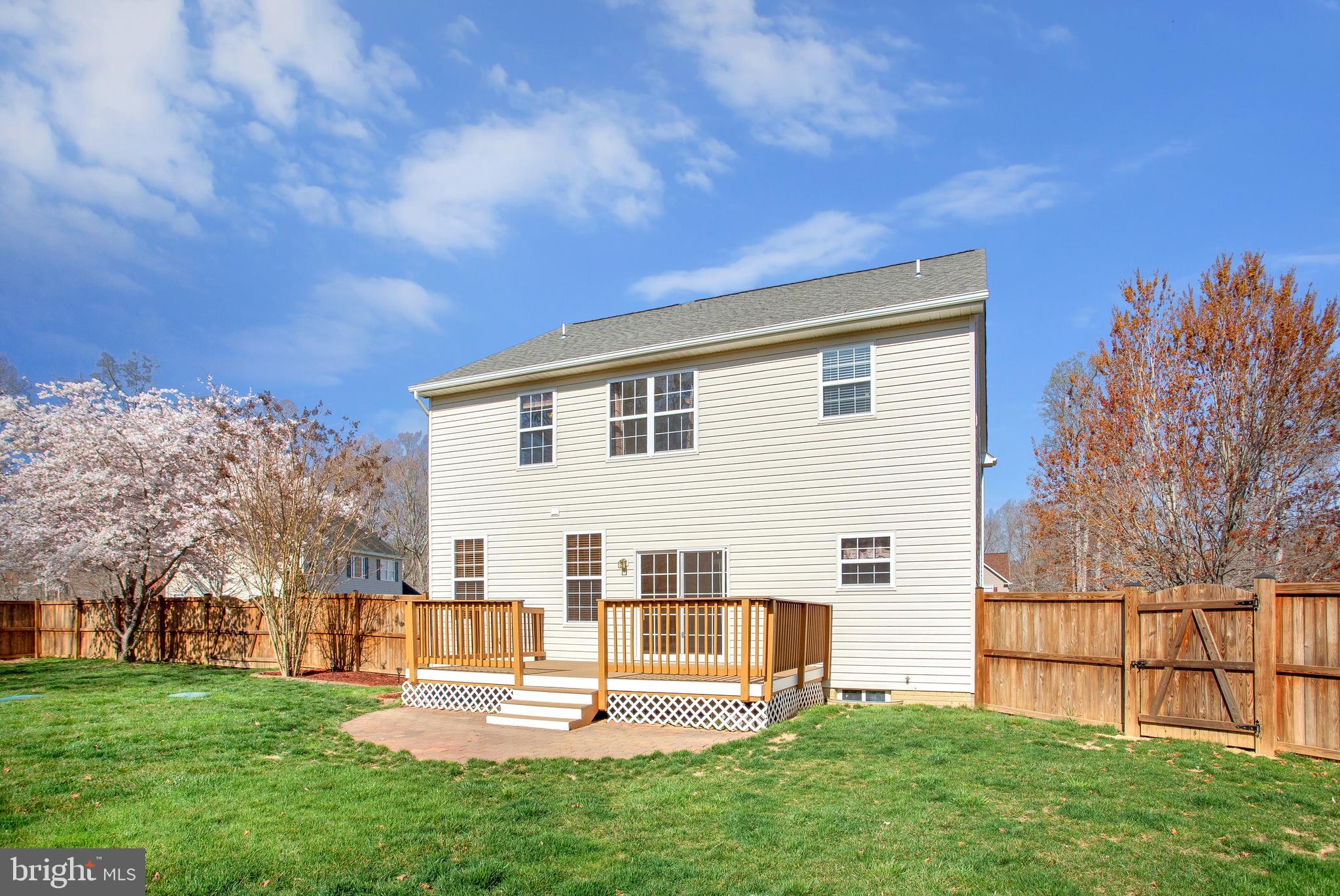 BROOKS KNOLLS - Residential