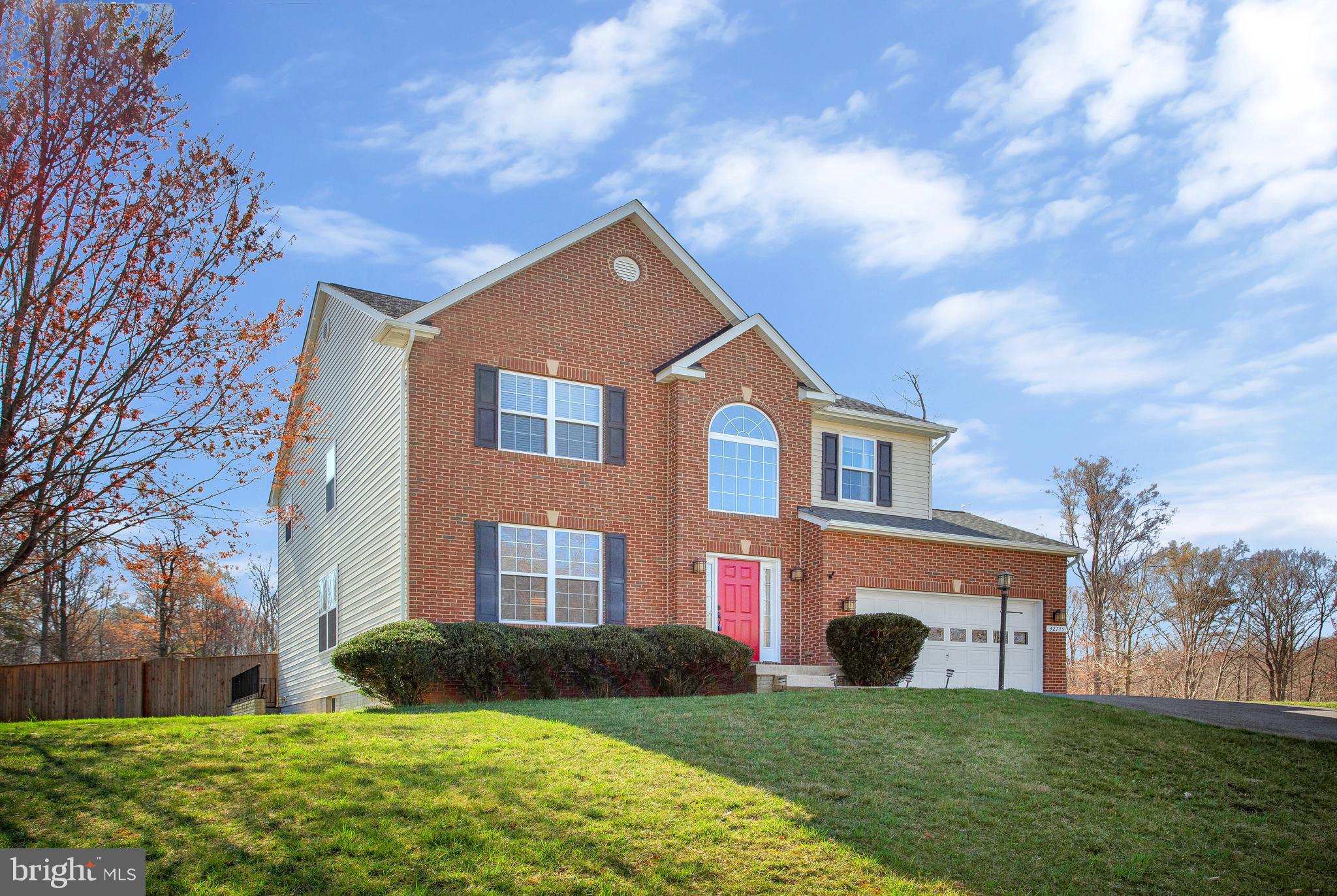 BROOKS KNOLLS - Residential