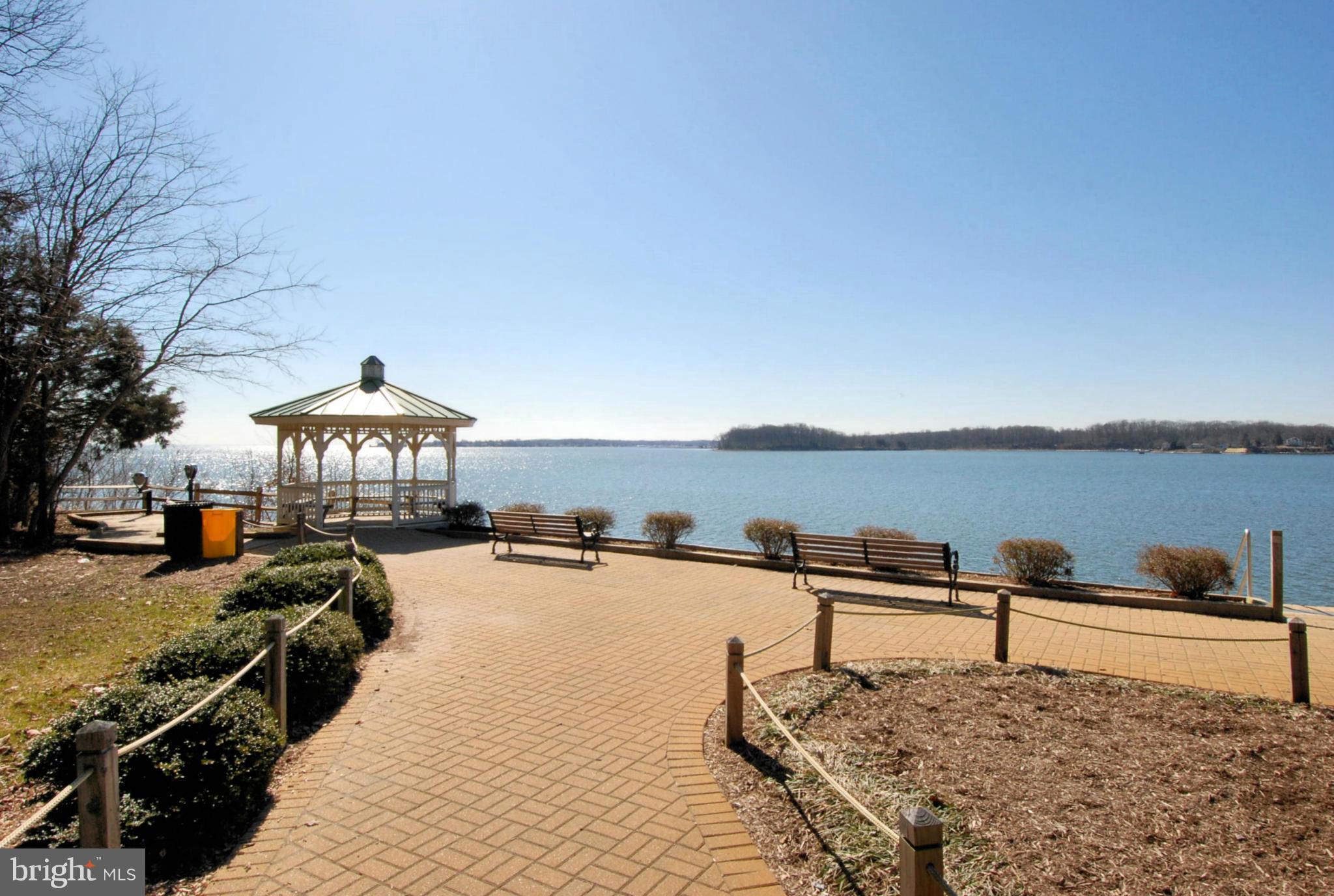 EASTPORT - Residential Lease