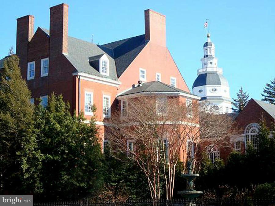 EASTPORT - Residential Lease