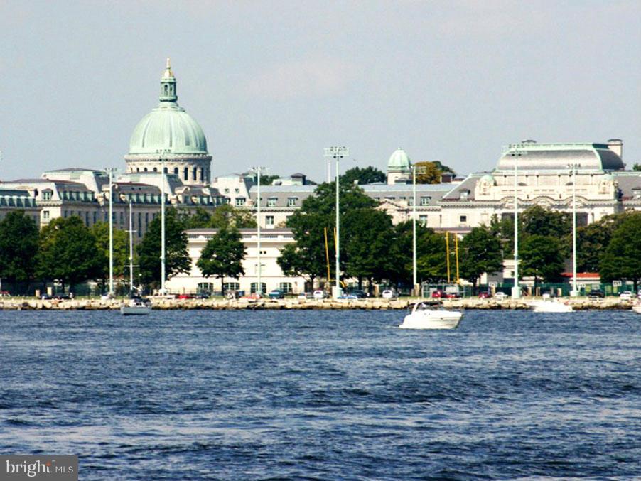 EASTPORT - Residential Lease