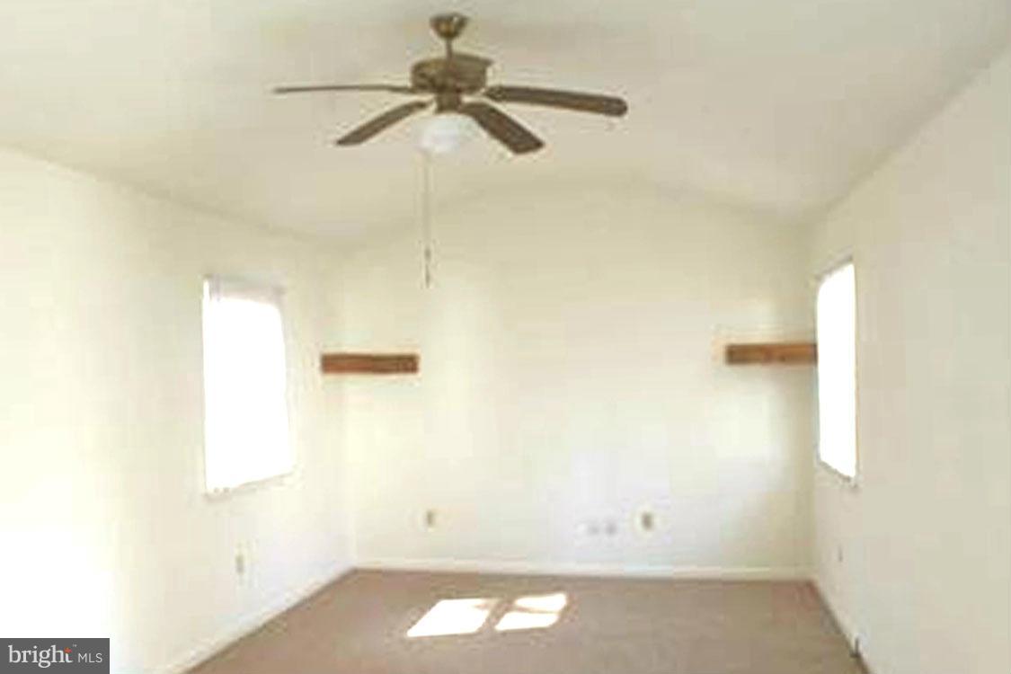 EASTPORT - Residential Lease