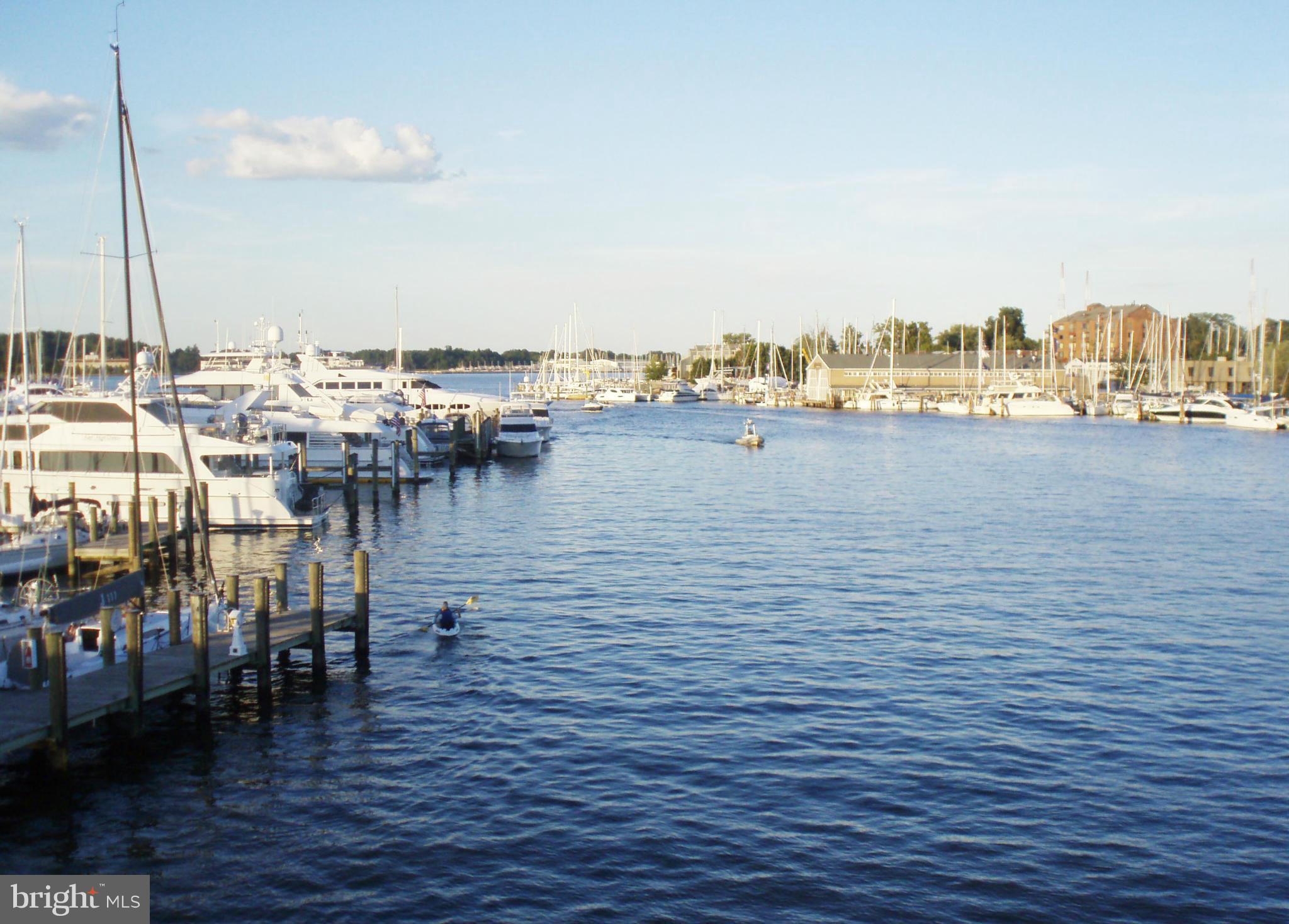 EASTPORT - Residential Lease