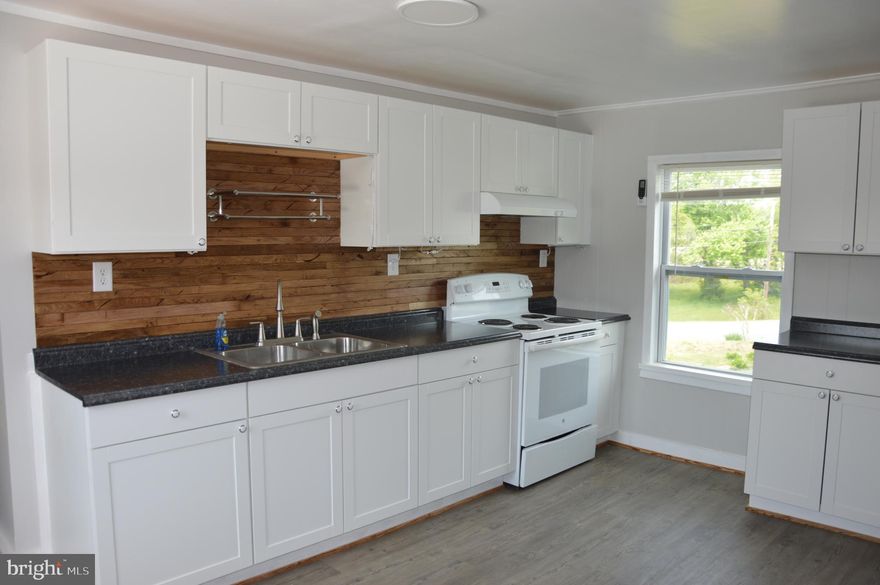 11 minutes from Culpeper. Utilities Included!!! Electric, internet and onsite laundry and covered parking!!

Two bedroom upstairs apartment.   Well insulated! You have to see it to believe it!!  Tons of built in storage!!!  Recently remodeled and painted!! 
Good credit, No prior evictions, NO PETS
This property is professionally managed and has excellent rating for maintenance response! We conduct a credit, criminal and rent history on all applicants.