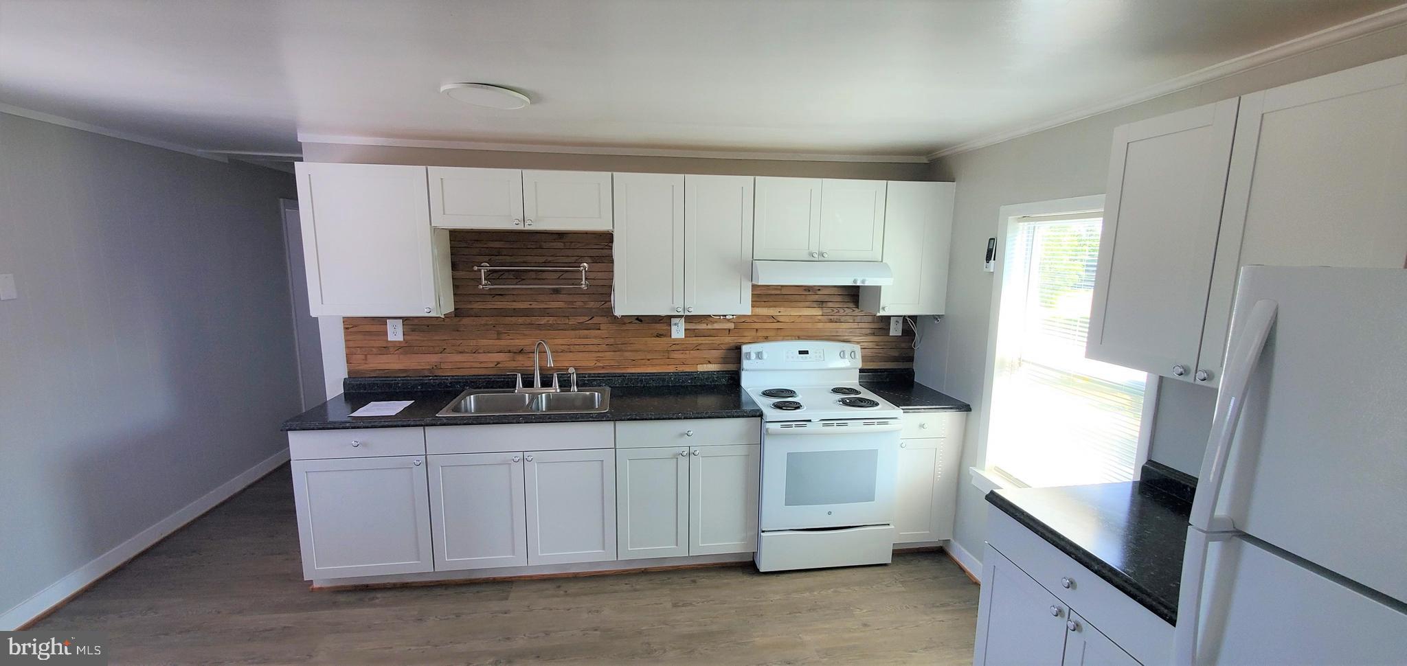 METES & BOUNDS - Residential Lease