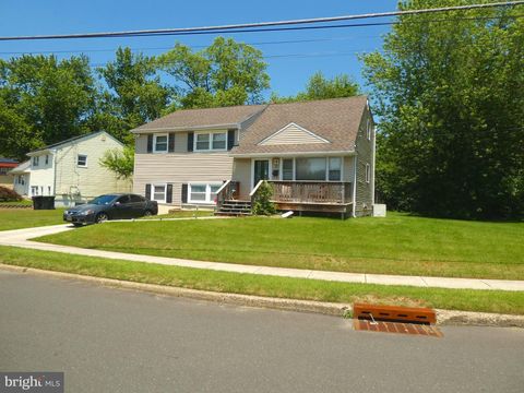 2 PINEVIEW AVENUE BERLIN NJ 08009
