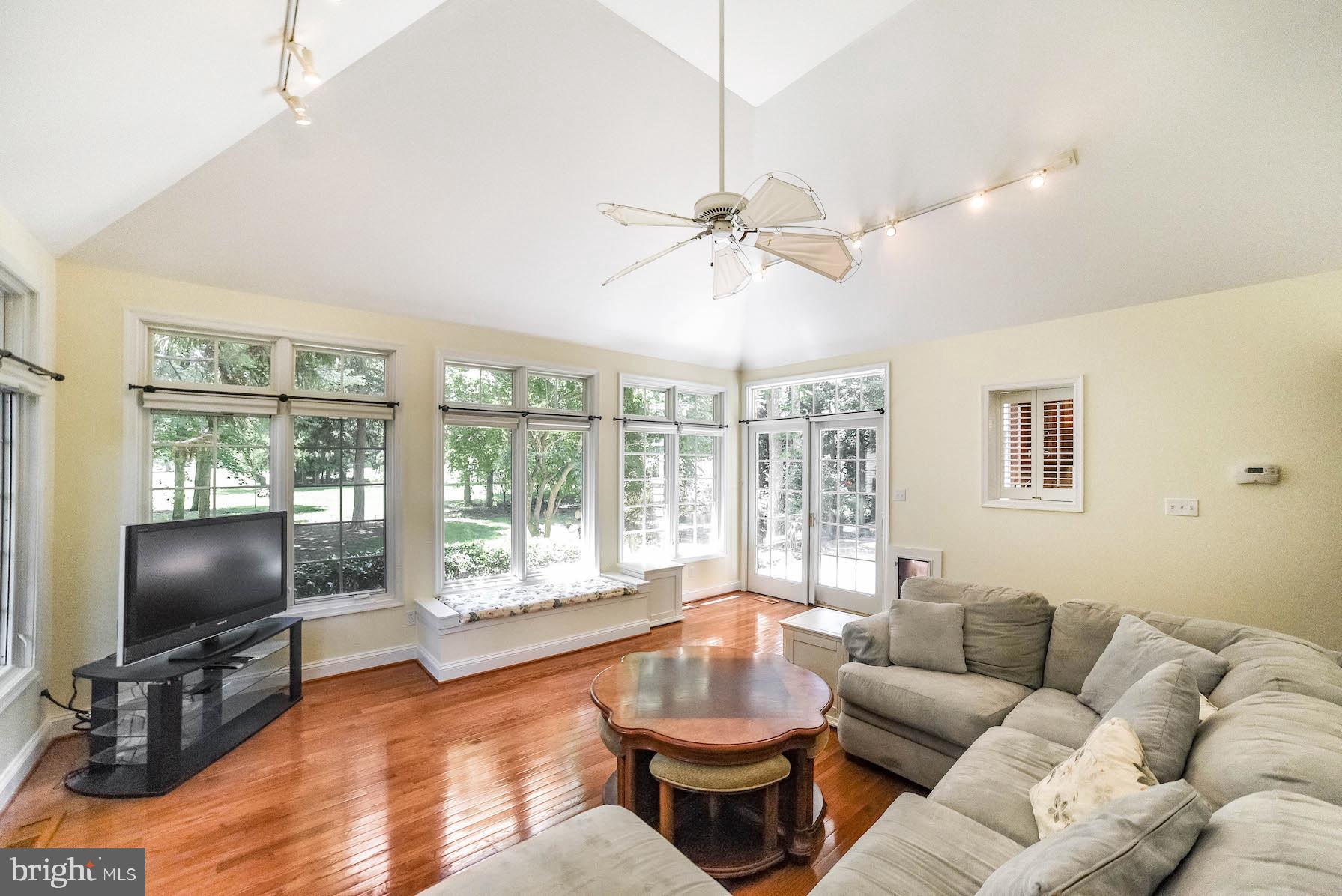 BRETON BAY LANDING - Residential