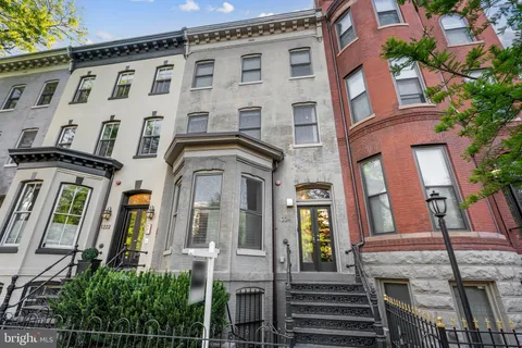 MLS: DCDC2197950