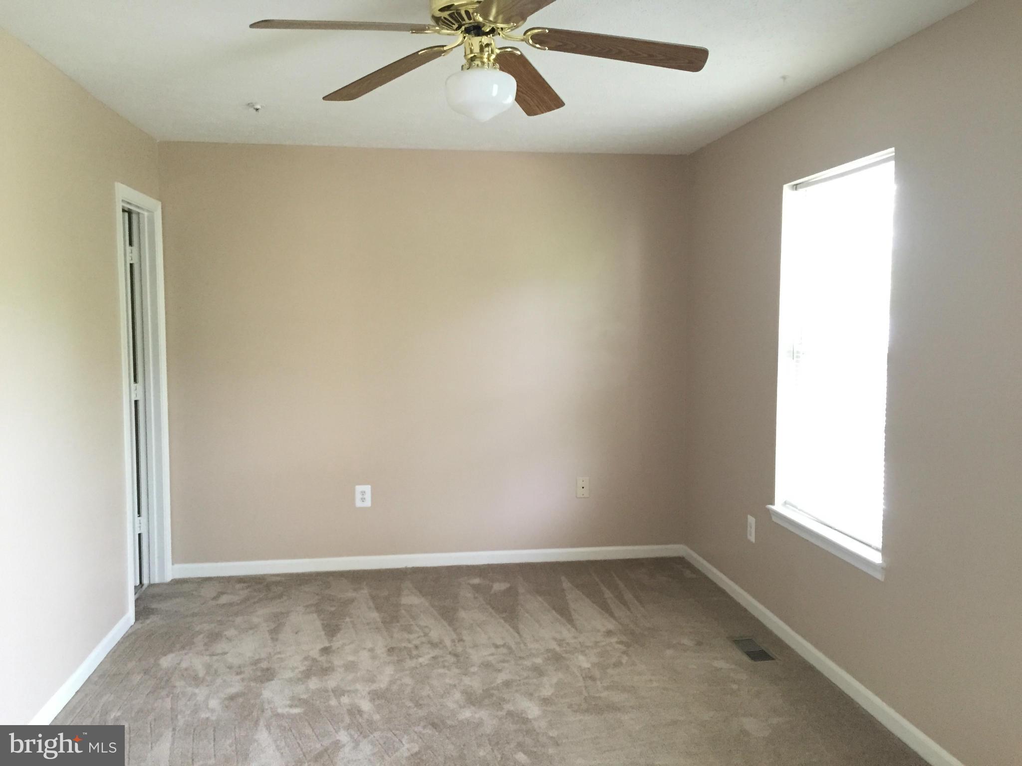 LAUREL GLEN - Residential Lease