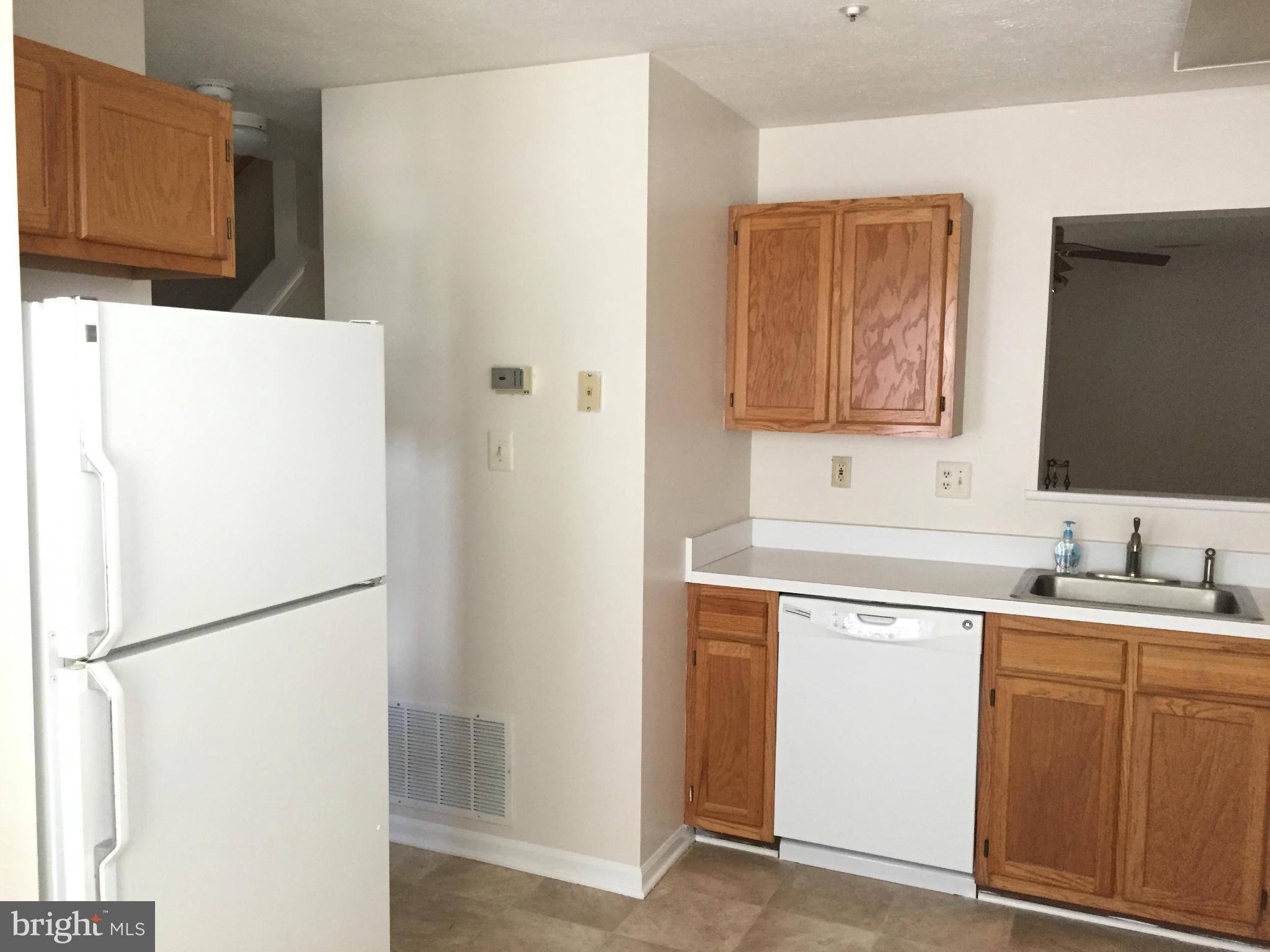 LAUREL GLEN - Residential Lease