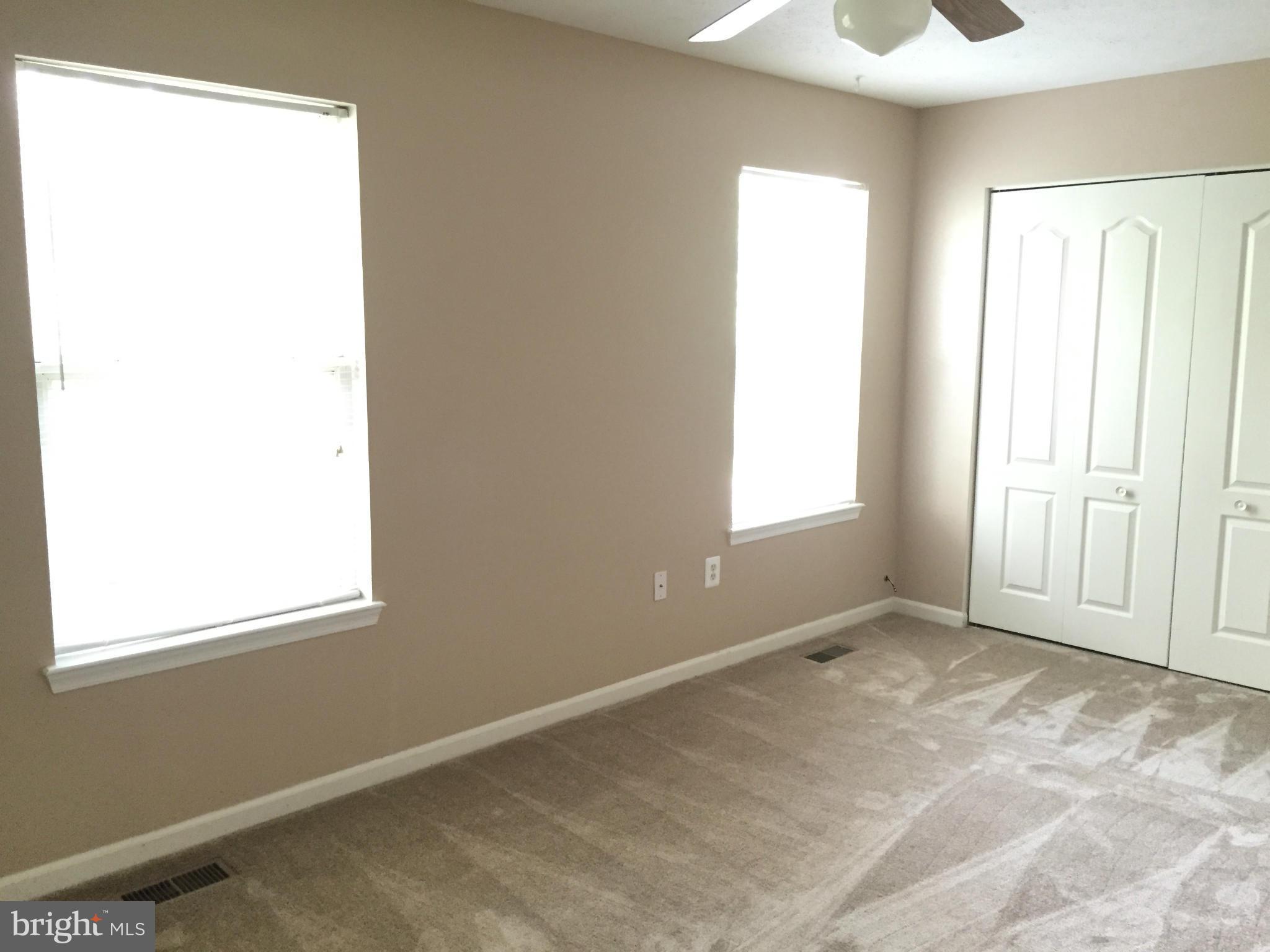 LAUREL GLEN - Residential Lease