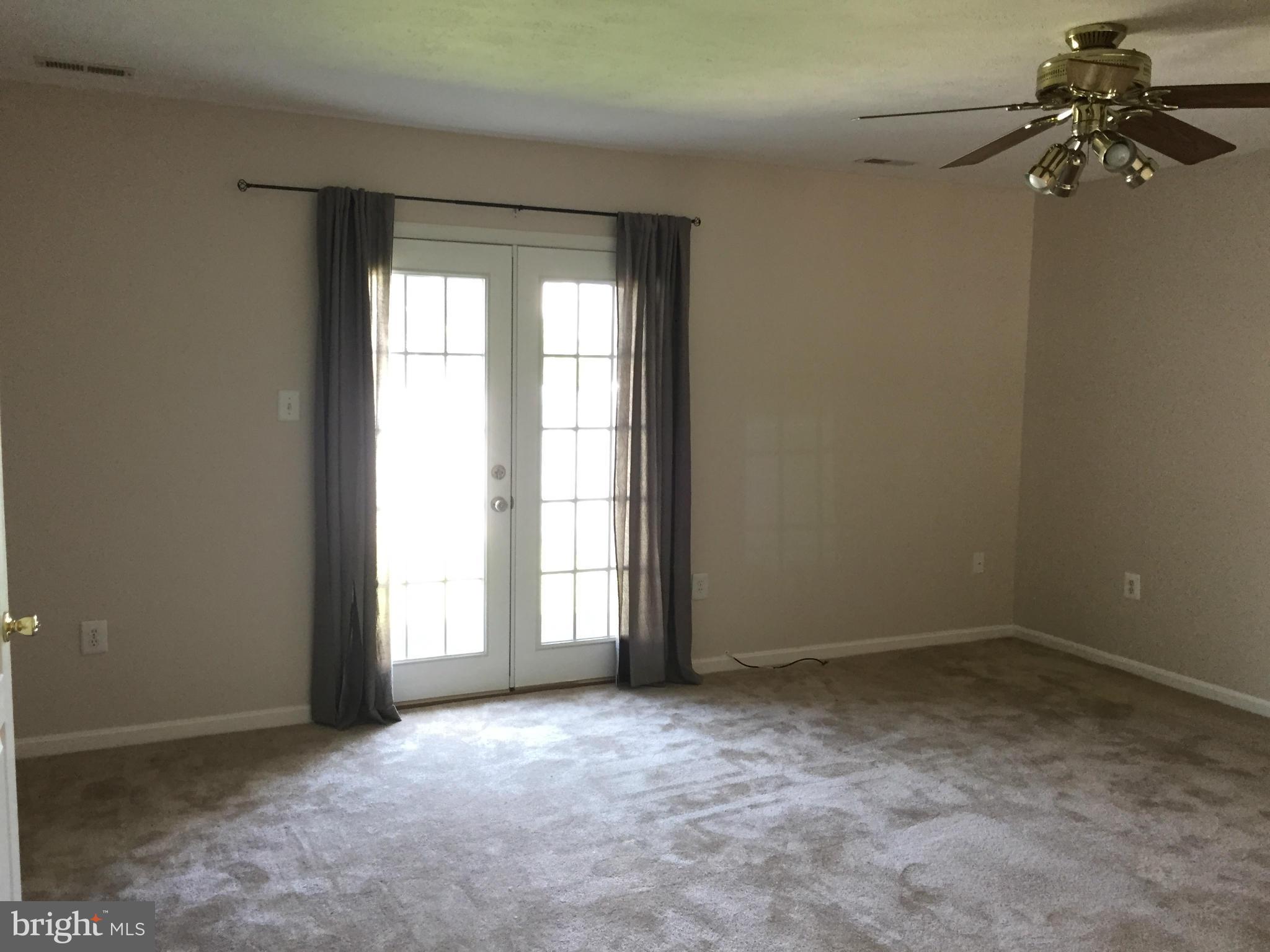 LAUREL GLEN - Residential Lease