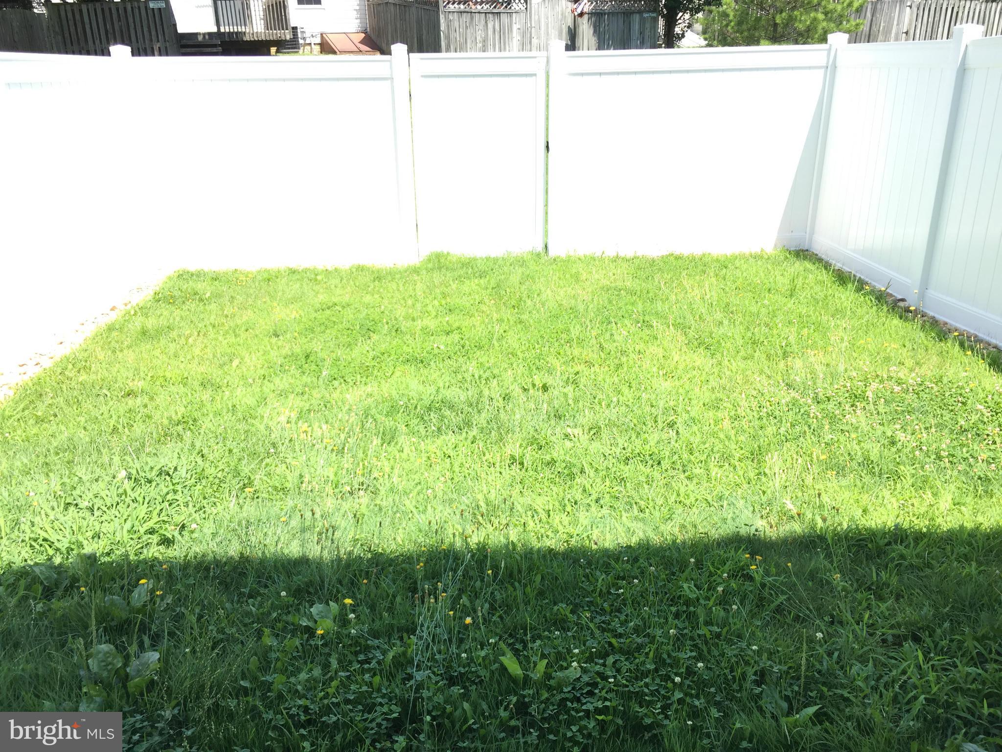 LAUREL GLEN - Residential Lease