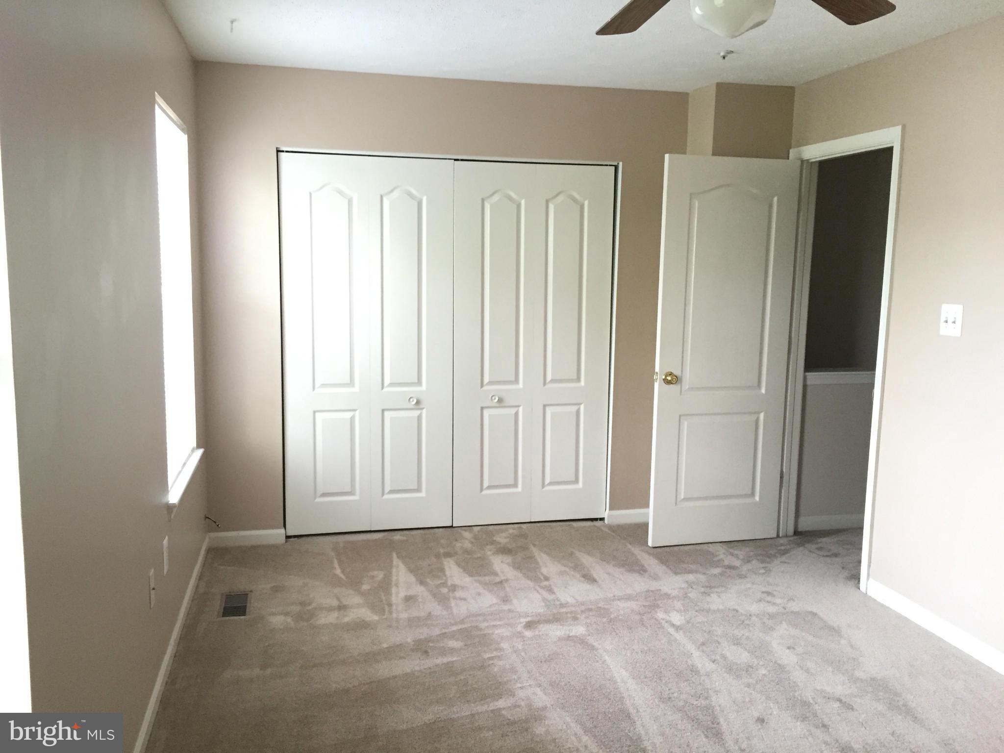 LAUREL GLEN - Residential Lease