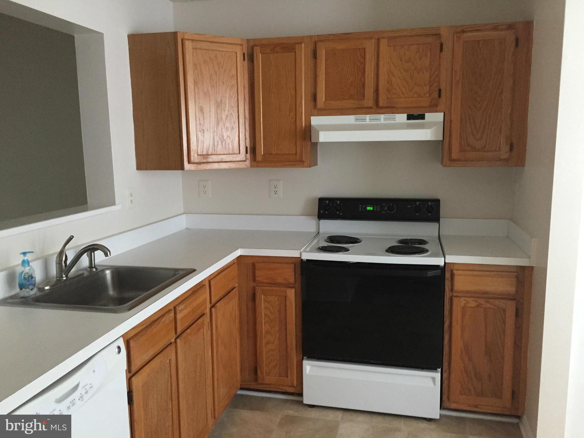 LAUREL GLEN - Residential Lease