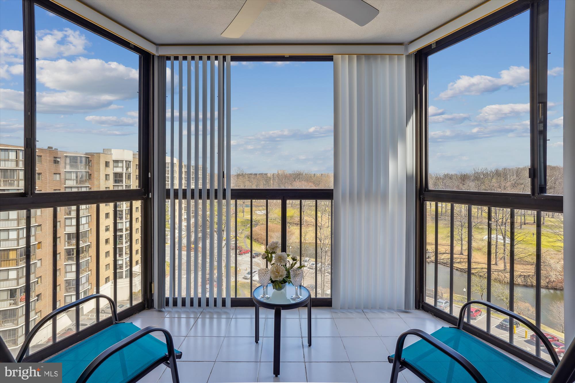 LEISURE WORLD - Residential