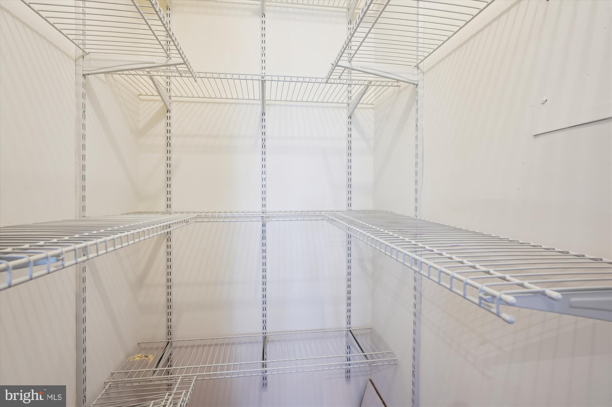 LEISURE WORLD - Residential