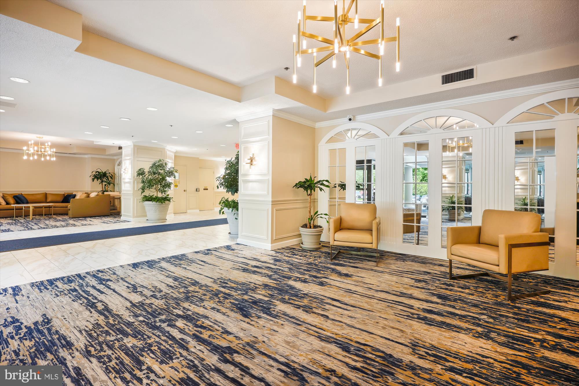 LEISURE WORLD - Residential