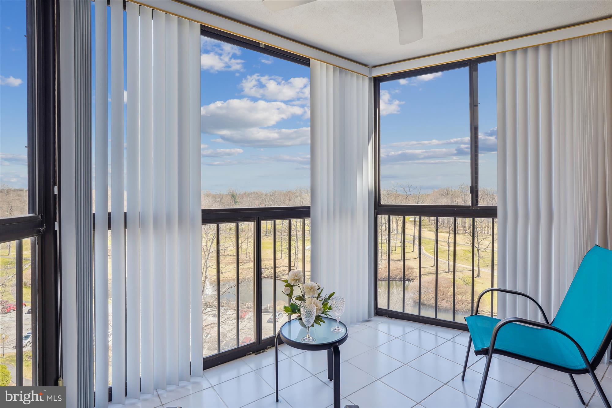 LEISURE WORLD - Residential