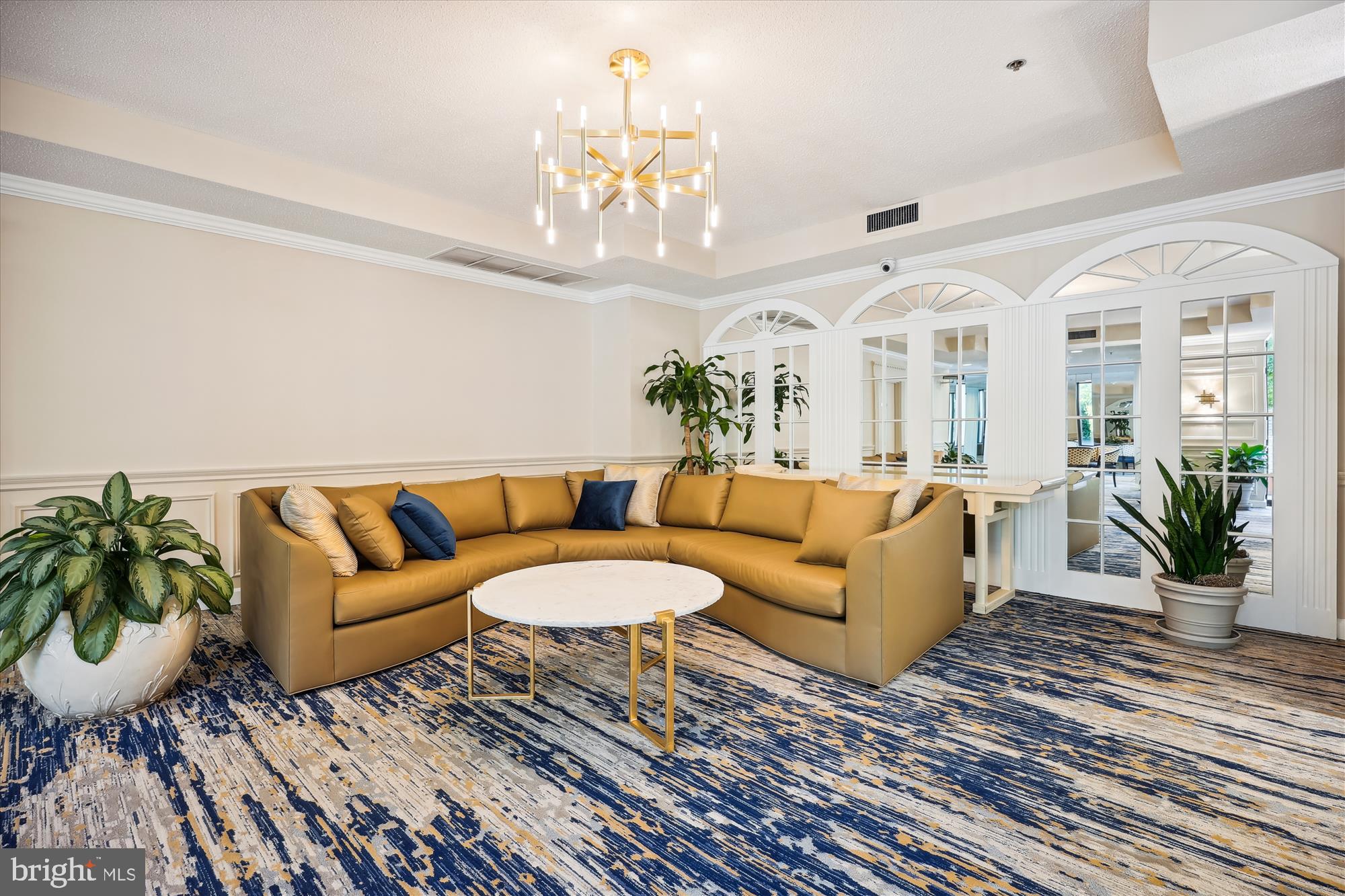 LEISURE WORLD - Residential